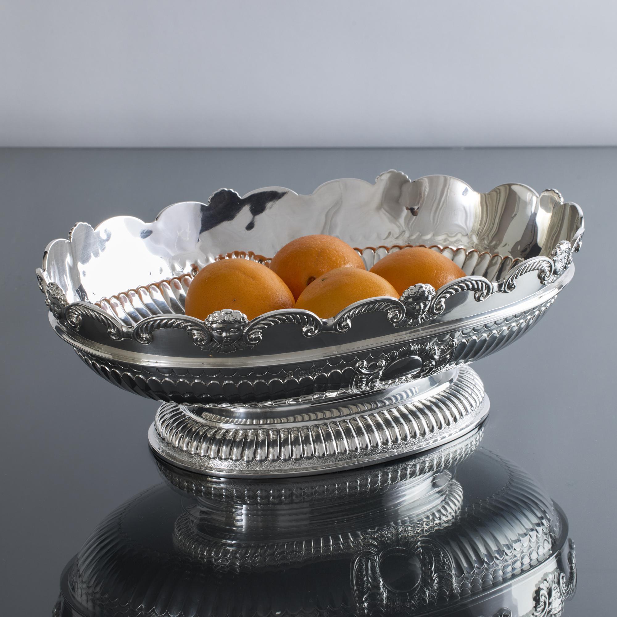 Britannique Grand bol ovale victorien en argent en vente