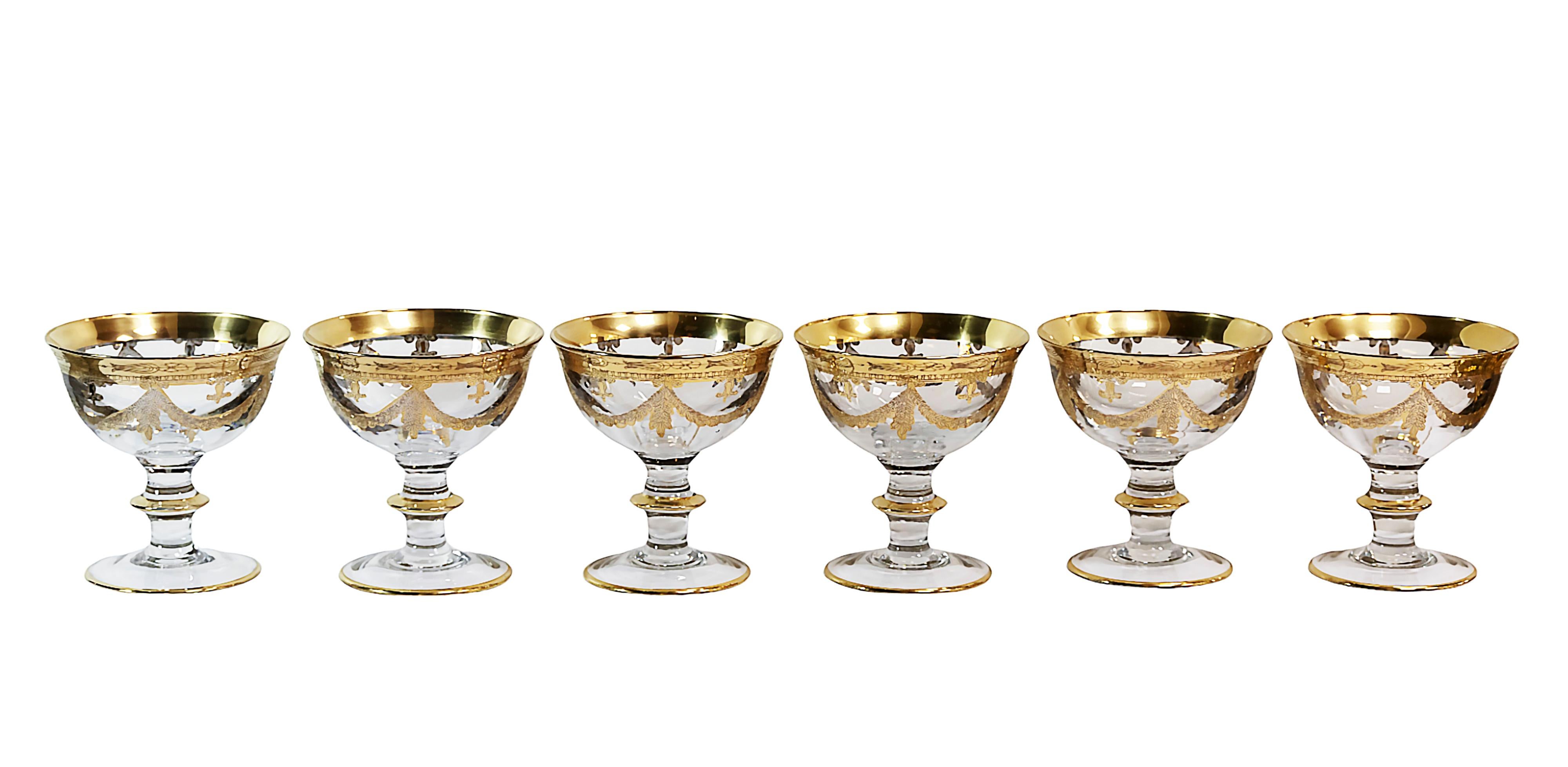 Dorato Set di 24 pezzi. Vintage Italian Arte Italica Medici 24k Gilt Glasses