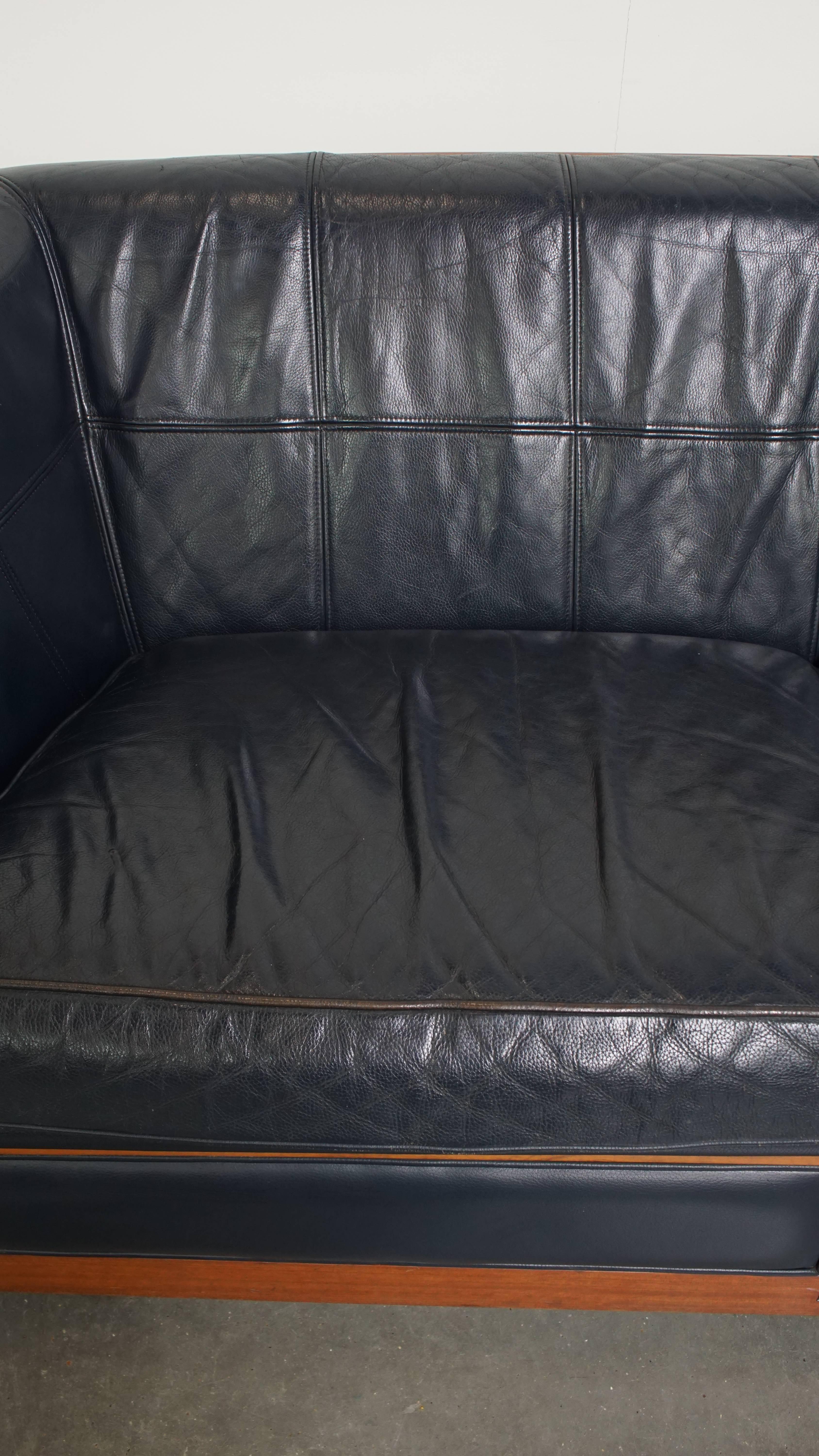 Contemporary Set of 2.5-Seater Sofas with Dark Blue Cowhide Leather For Sale