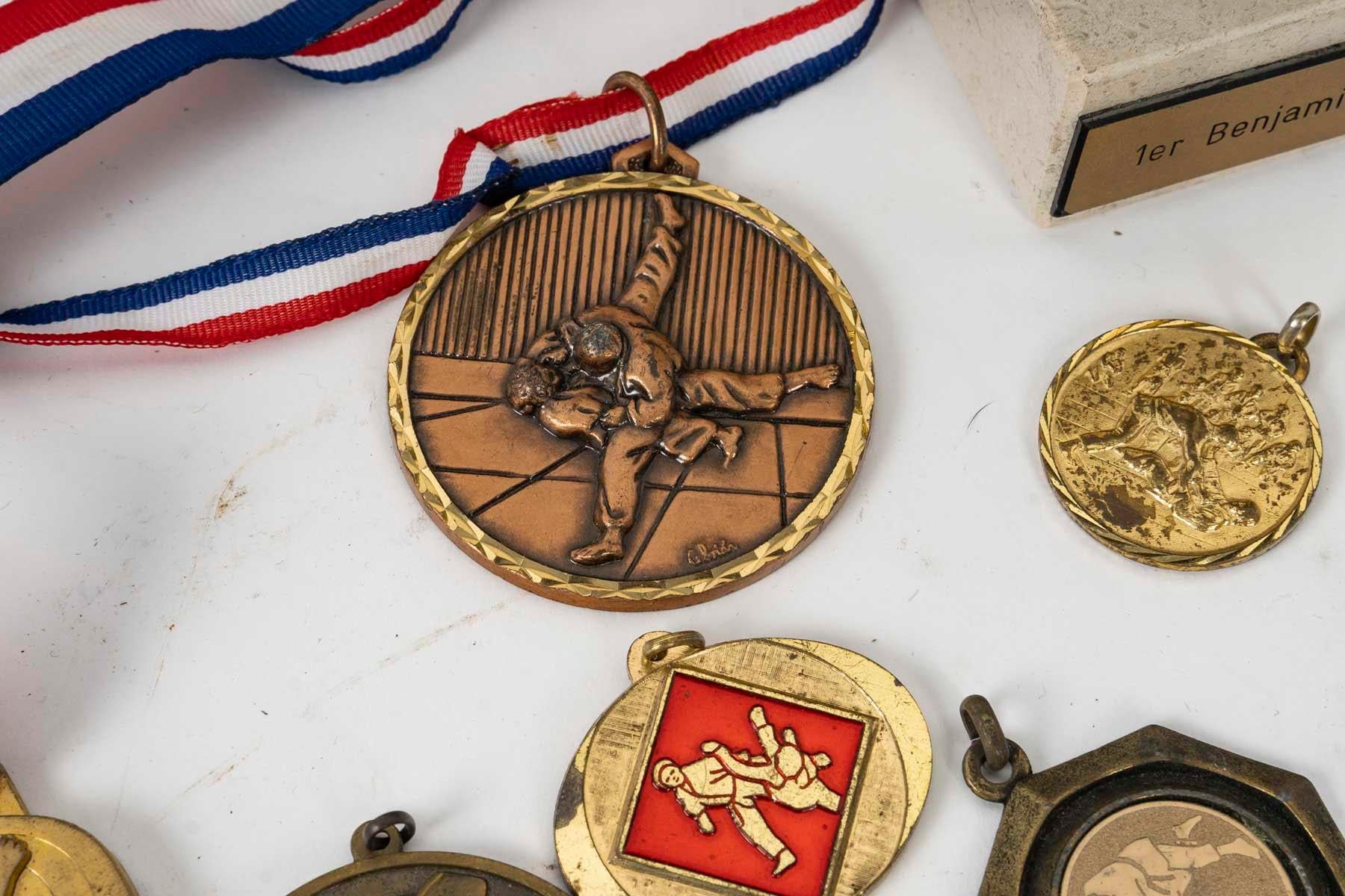 Metal Set of 25 Sports Medals, 20th Century. For Sale