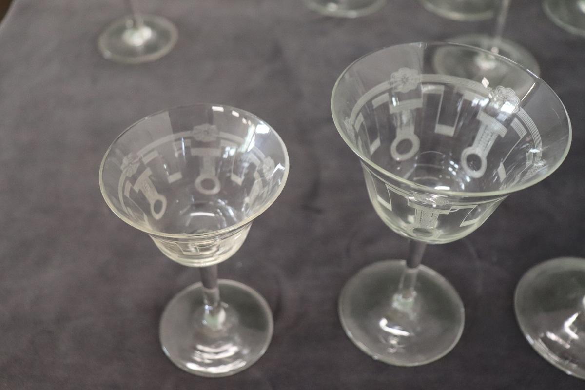 Set di 28 eleganti bicchieri di cristallo in vendita 3