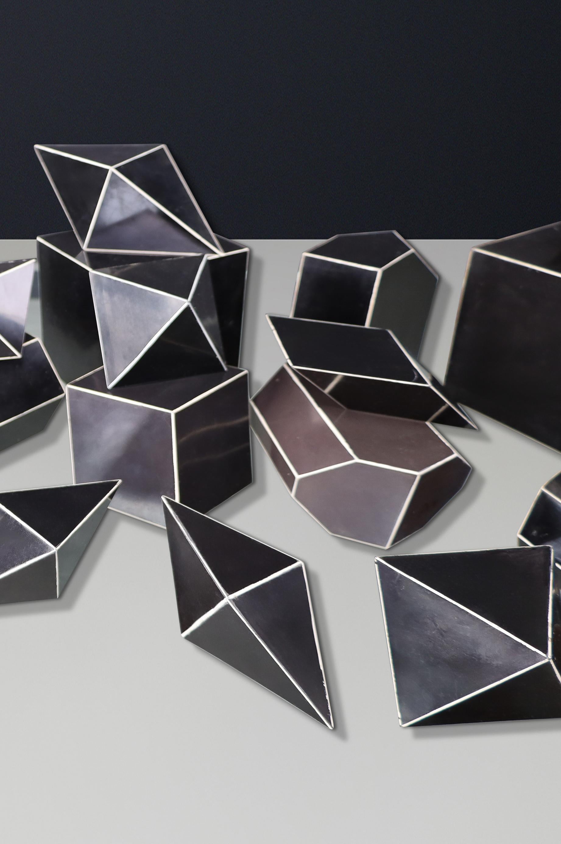 Ensemble de 28 modèles géométriques en bakélite Bauhaus pour salles de classe, CZ 1930s en vente 8