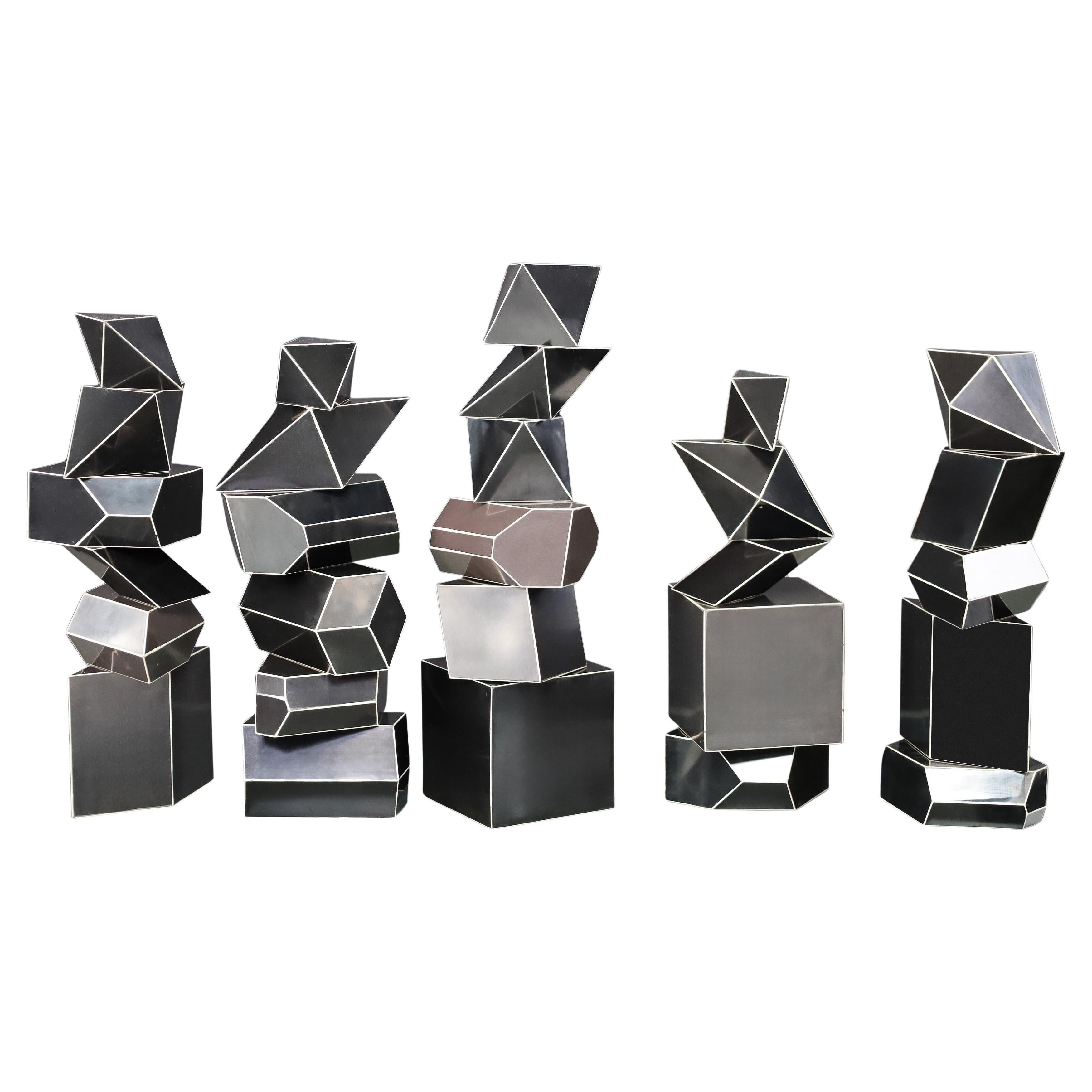 Ensemble de 28 modèles géométriques en bakélite Bauhaus pour salles de classe, CZ 1930s