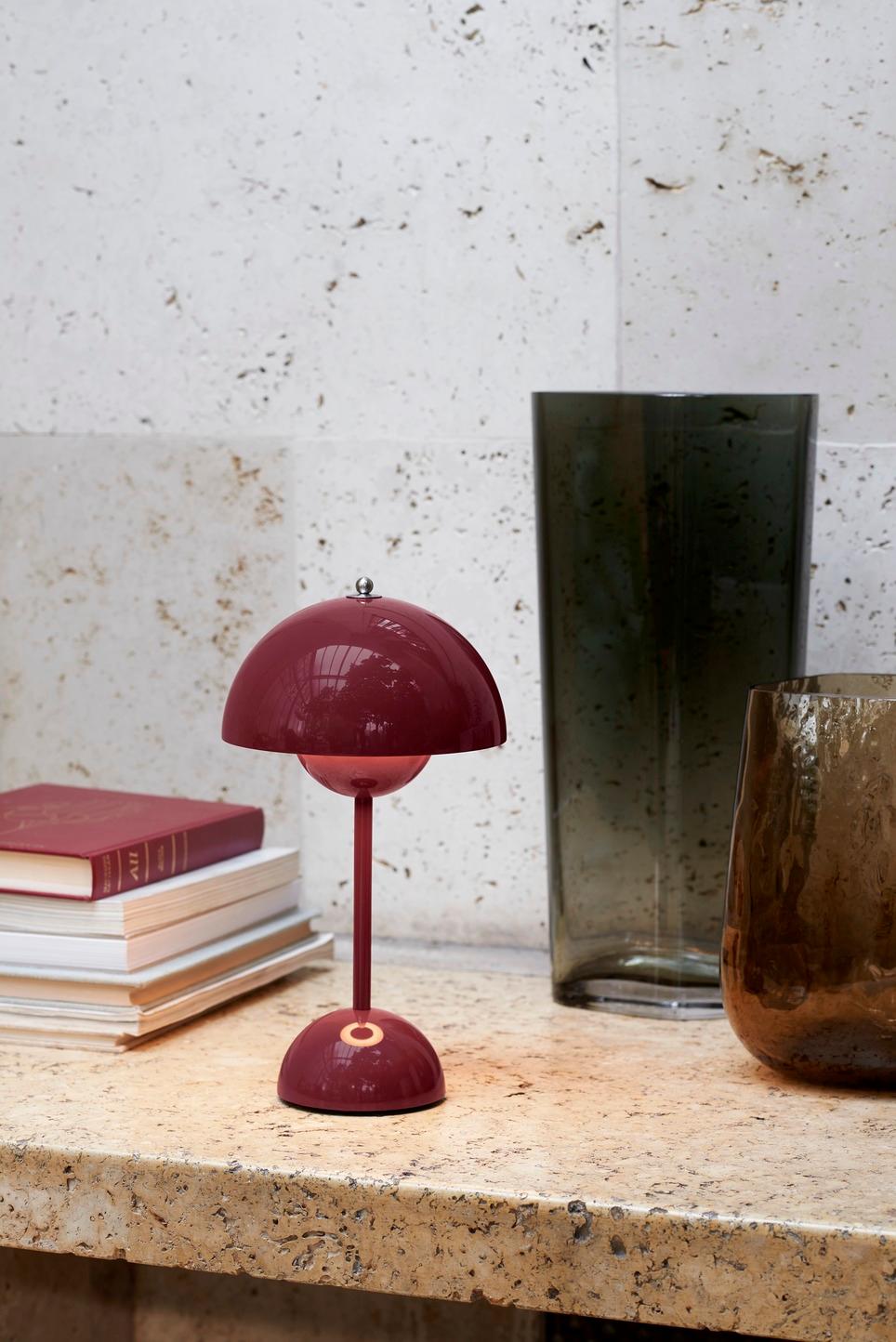 Scandinavian Modern Set of 2Flowerpot Vp9 Portable Dark Plum/Tangy Pink Table Lamp-Panton for &T For Sale