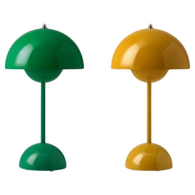 Set of 2Flowerpot Vp9 Portable Signal Green/Mustard Table Lamp - Verner Panton&T For Sale