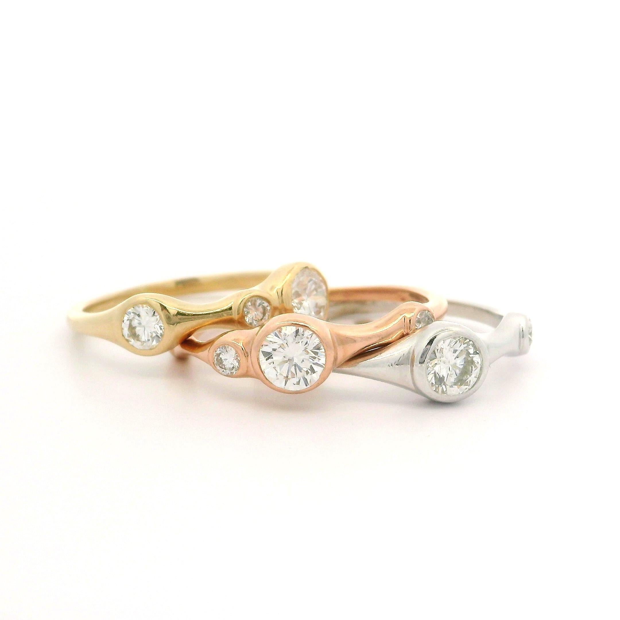 Set of 3 14k Tri Color Gold 1.08ctw Bezel Diamond Low Profile Stack Bands Rings For Sale 7