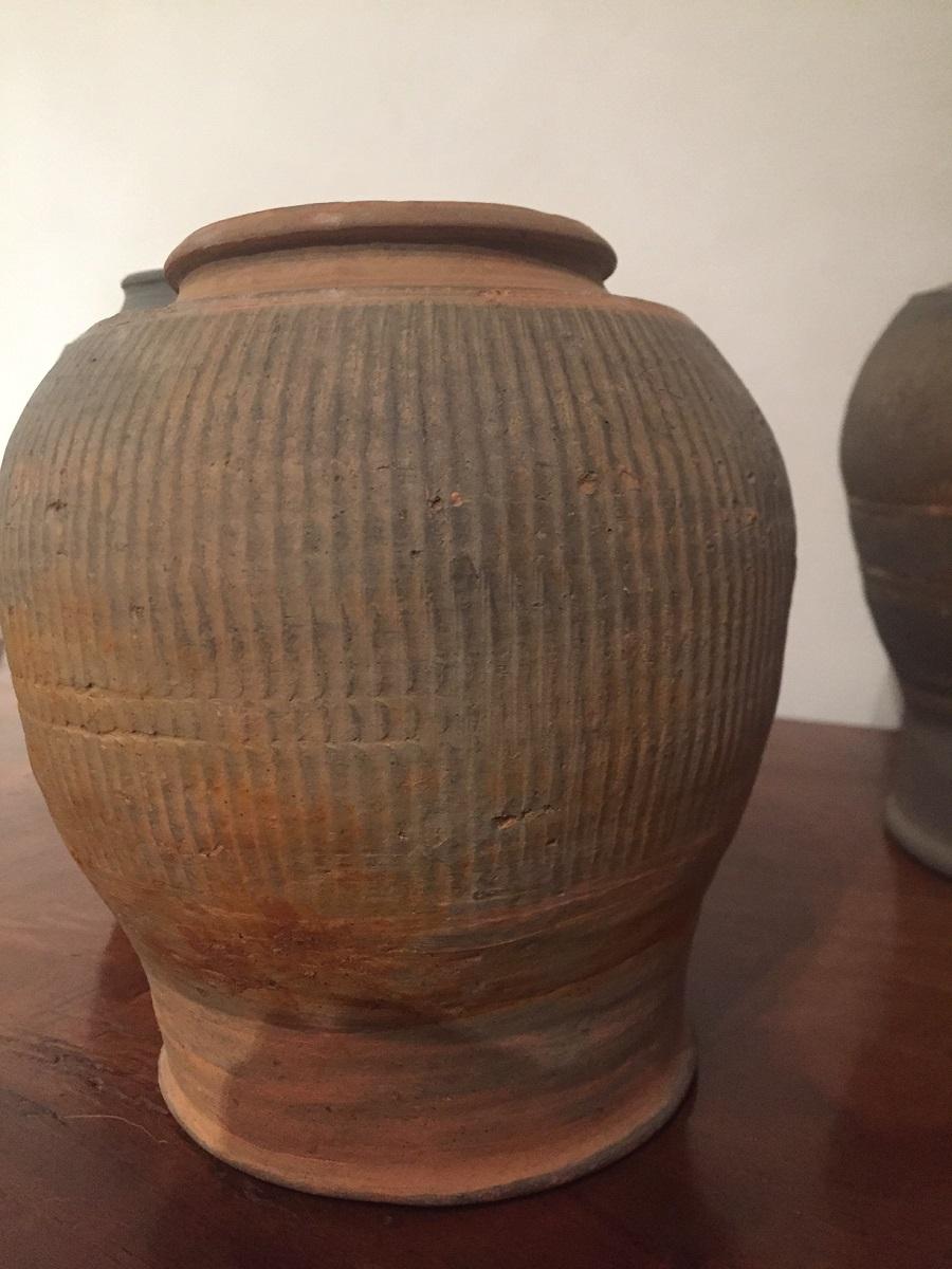 Set of 3 15th Century Vietnamese Pots In Good Condition In Vosselaar, BE