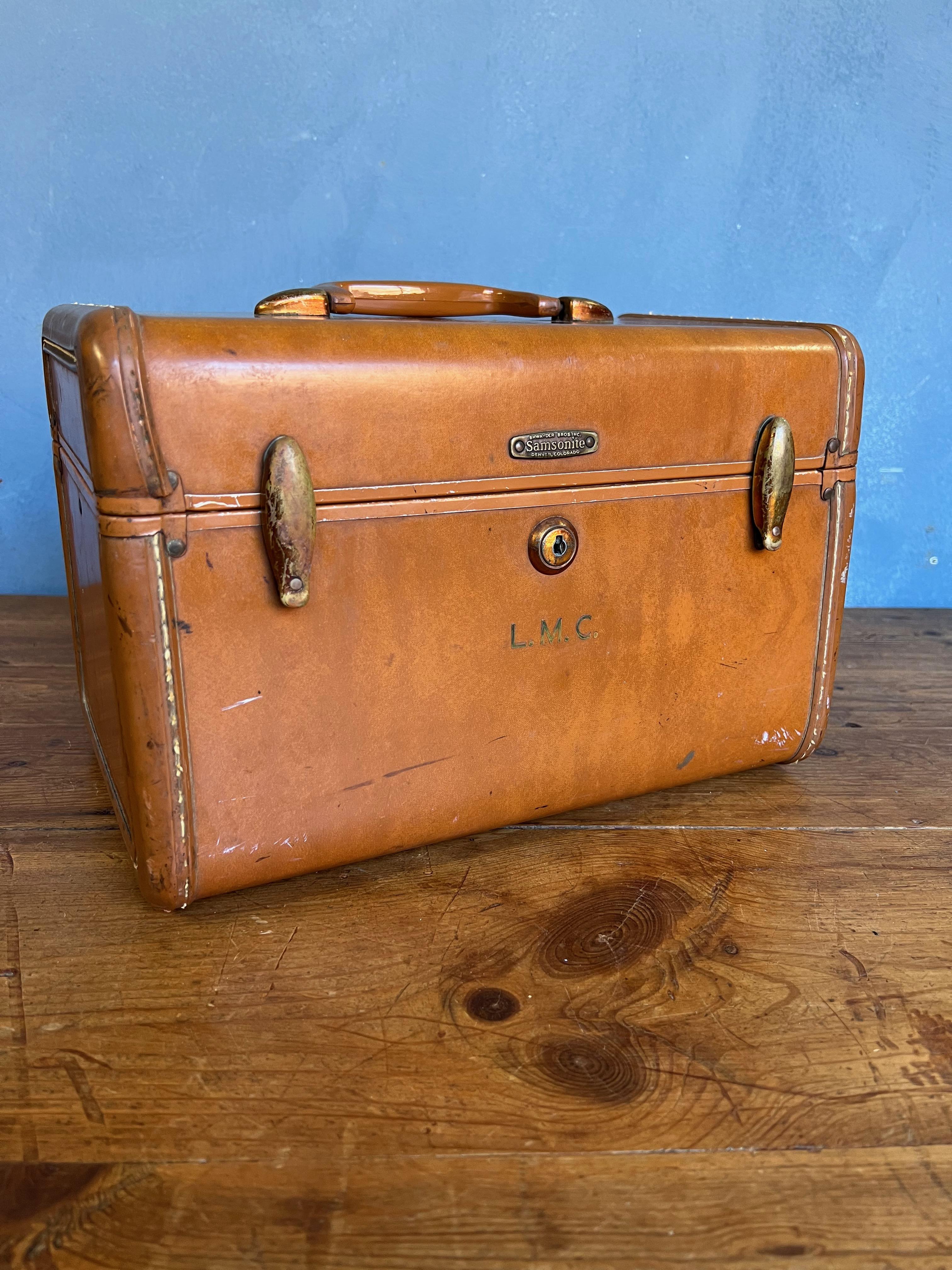 Set of 3 1940's Samsonite Hard Shell Leather Suitcases 8