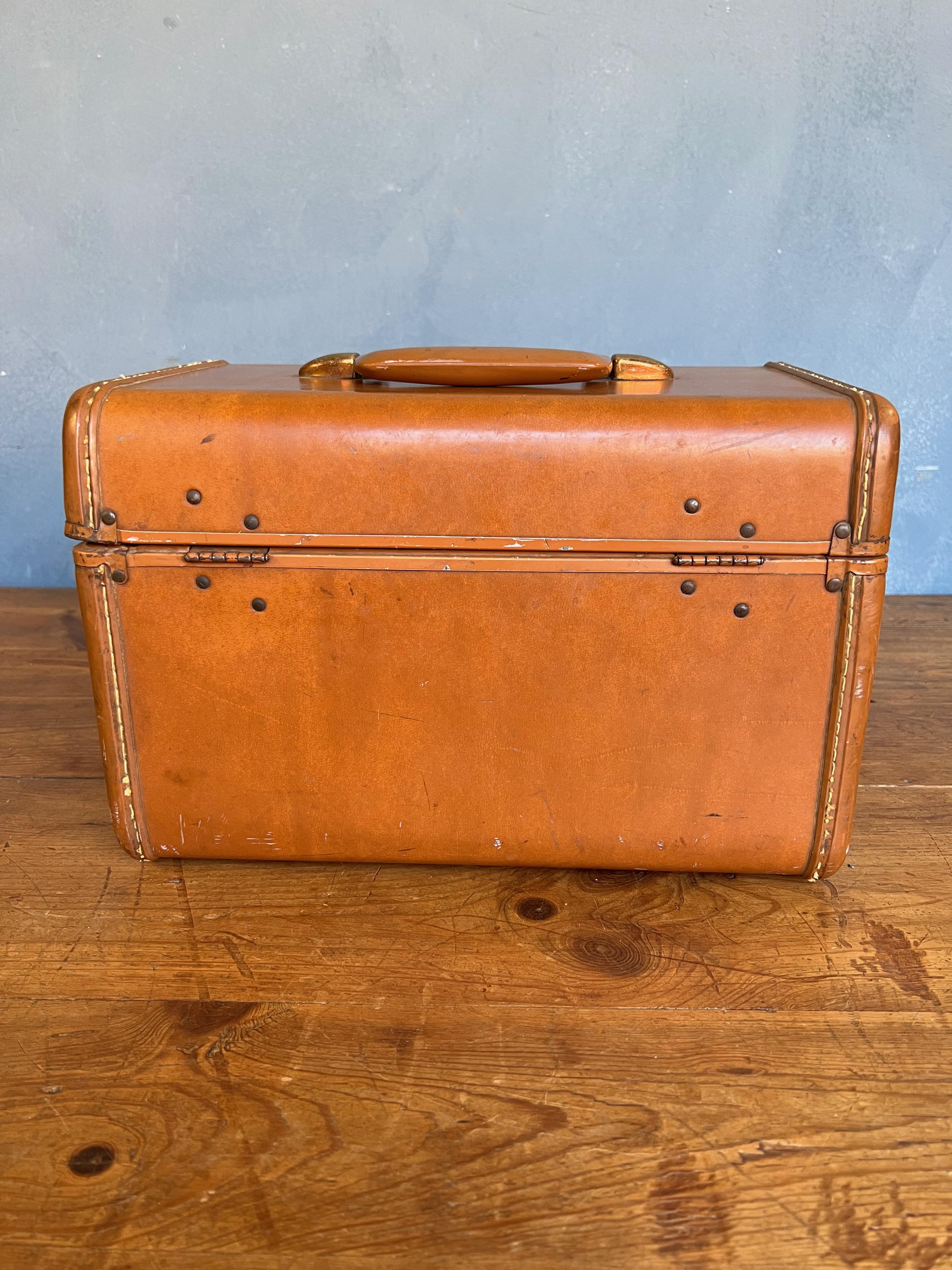 Set of 3 1940's Samsonite Hard Shell Leather Suitcases 9