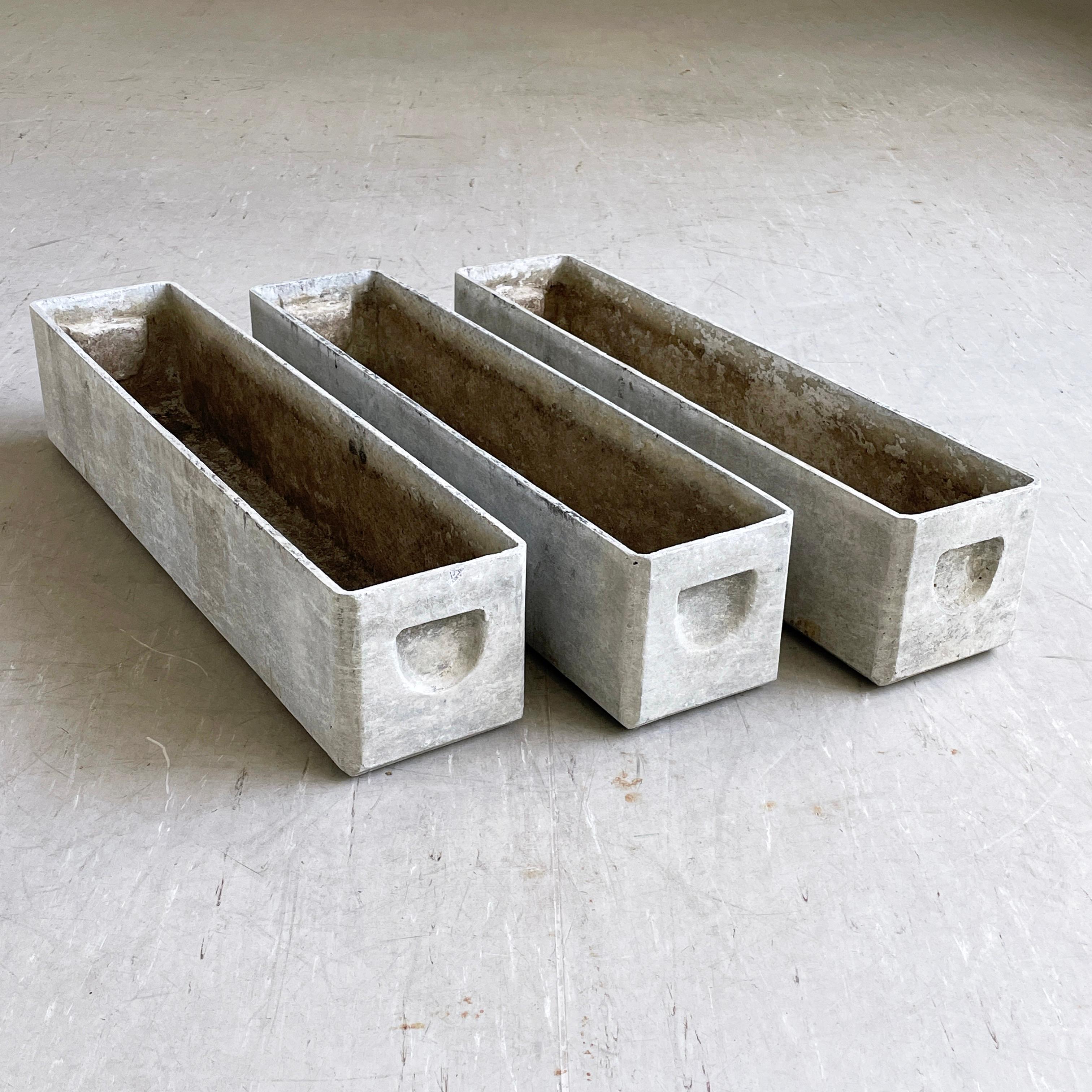 Set of 3 1950's minimalist planter by Swiss designer, Willy Guhl for Eternit AG 4