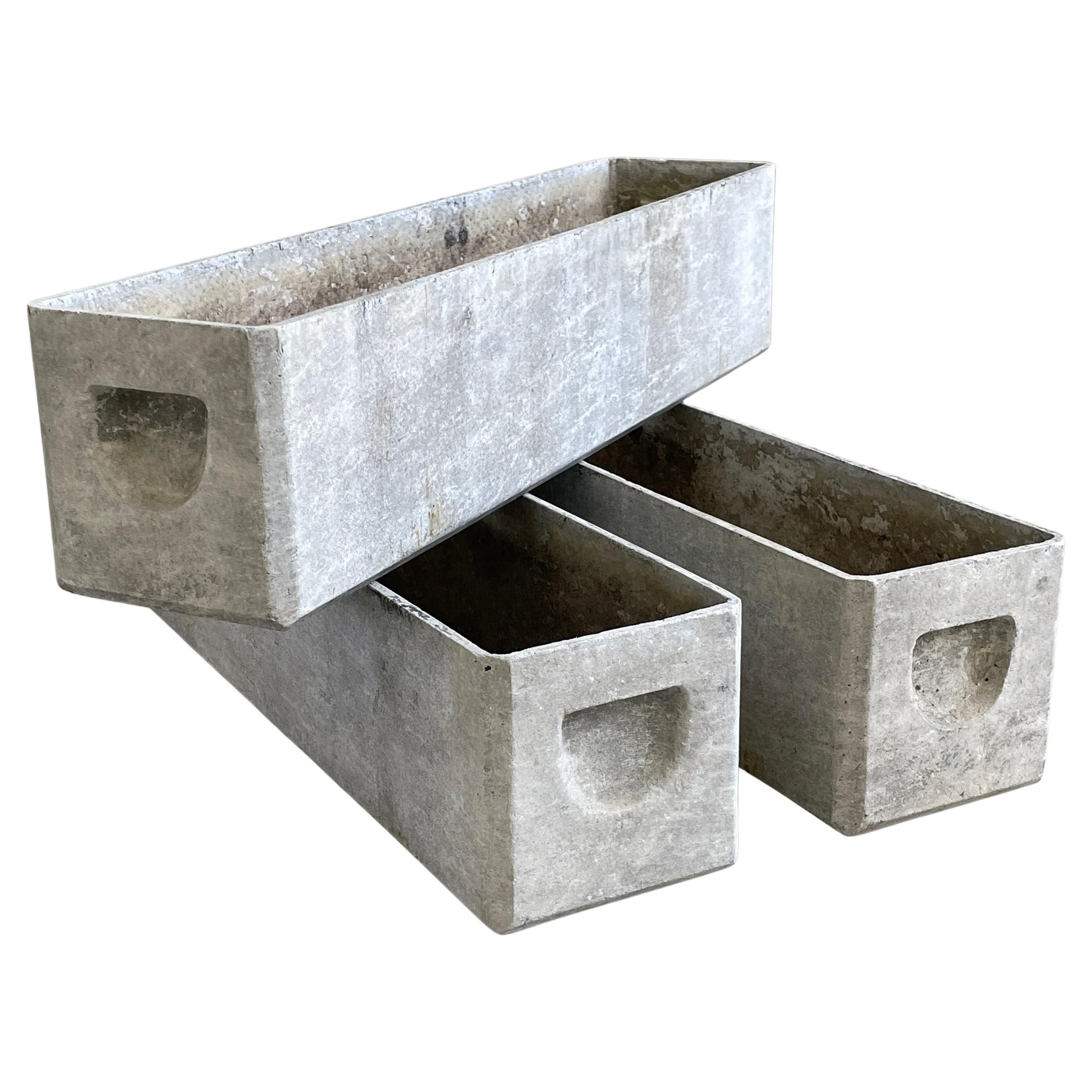 Set of 3 1950's minimalist planter by Swiss designer, Willy Guhl for Eternit AG 12