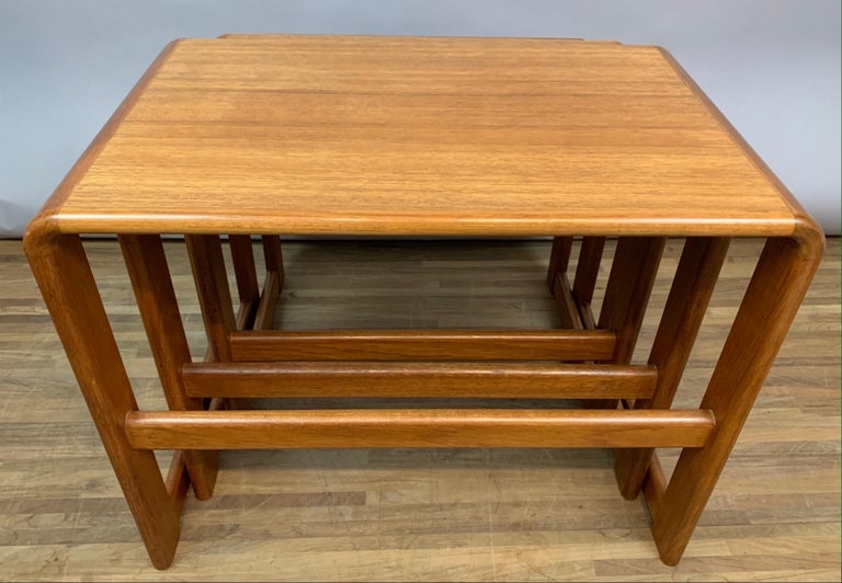 Set of 3 1960s English Teak Round Edged Nesting Tables Nest of Tables