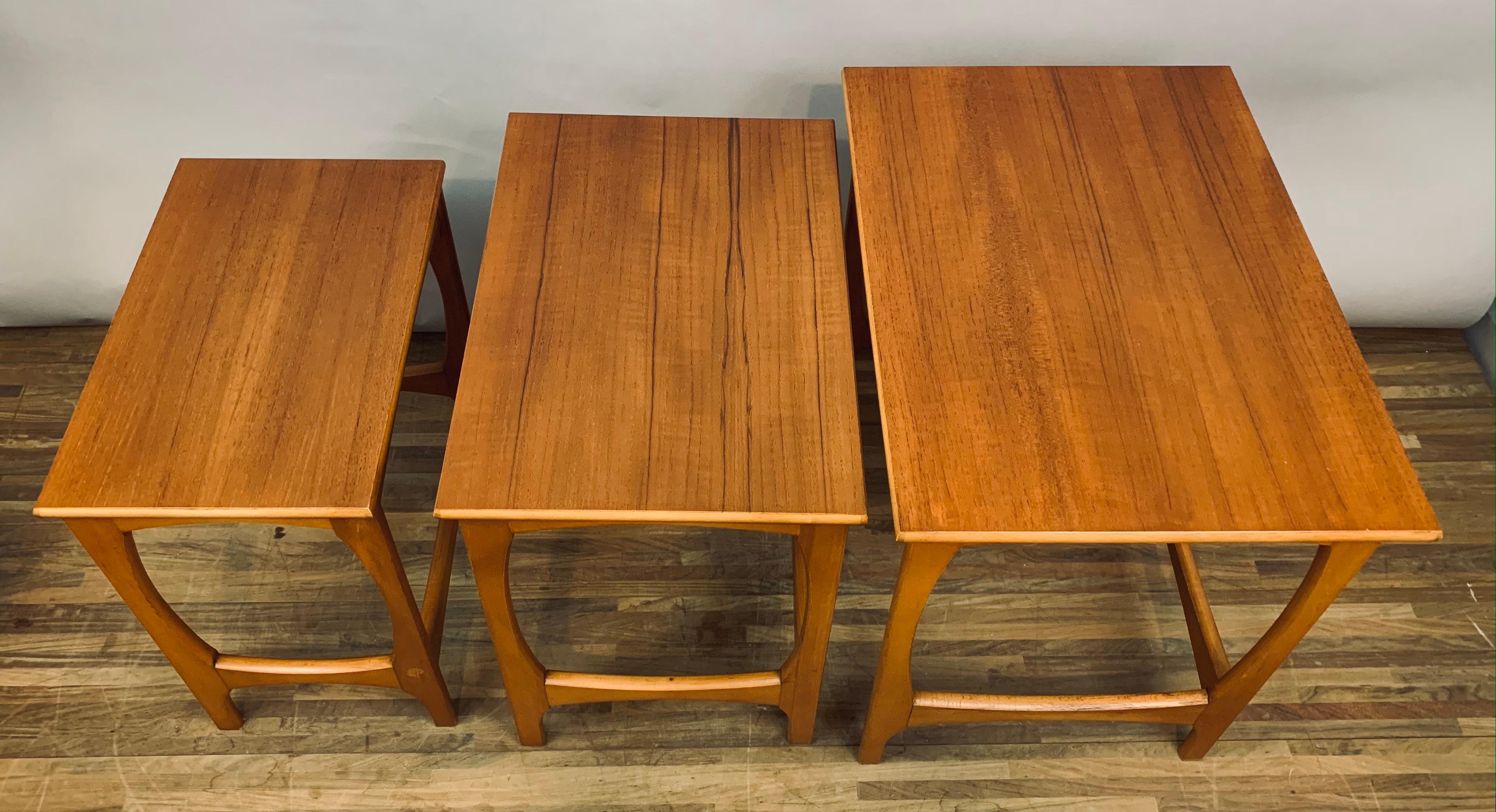 Set of 3 1960s Mid-Century Vintage English Stackable Teak Nest of Tables 4