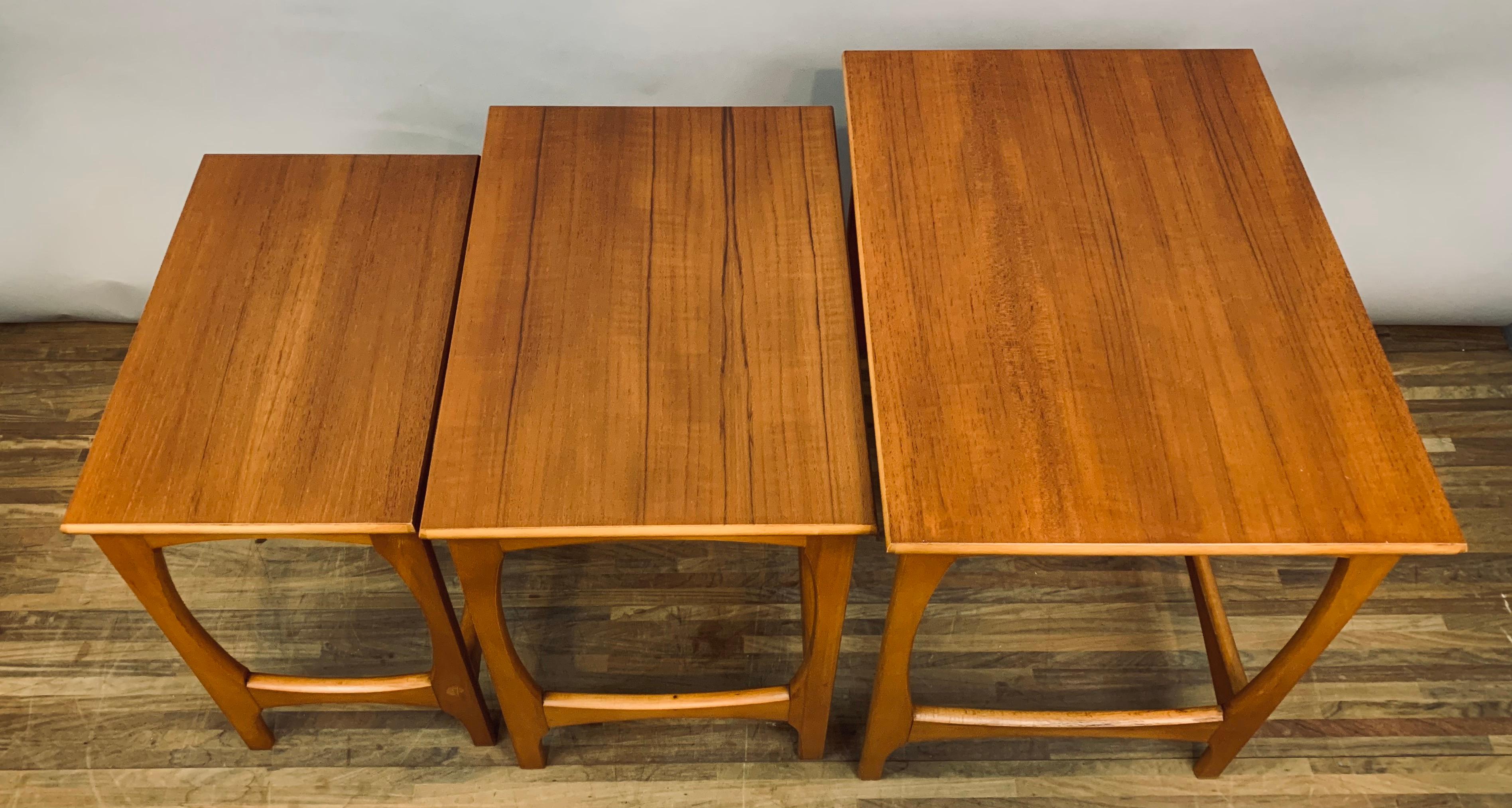 Set of 3 1960s Mid-Century Vintage English Stackable Teak Nest of Tables 5