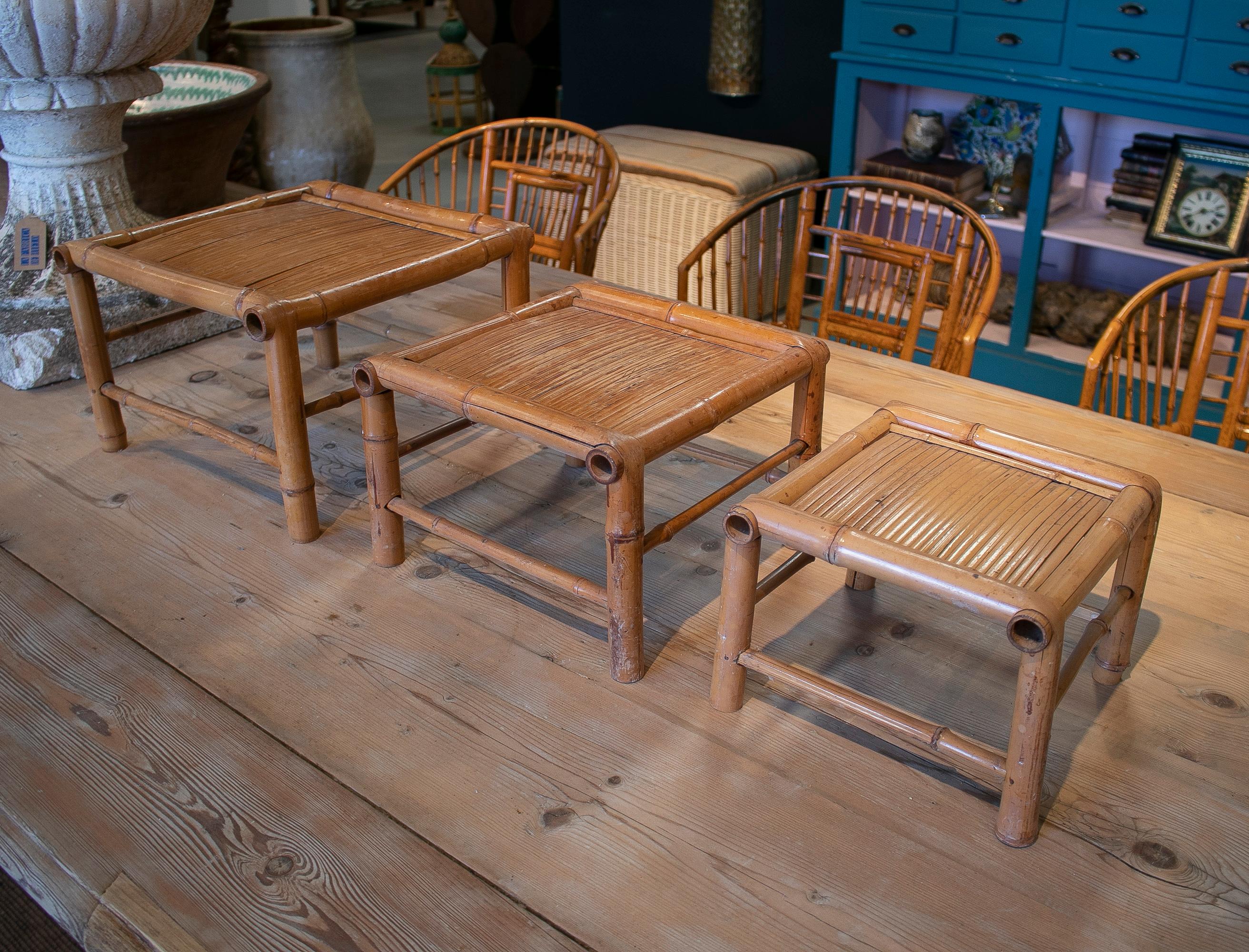 Set of 3 1970s Chinese Hand Woven Bamboo Nesting Tables In Good Condition In Marbella, ES