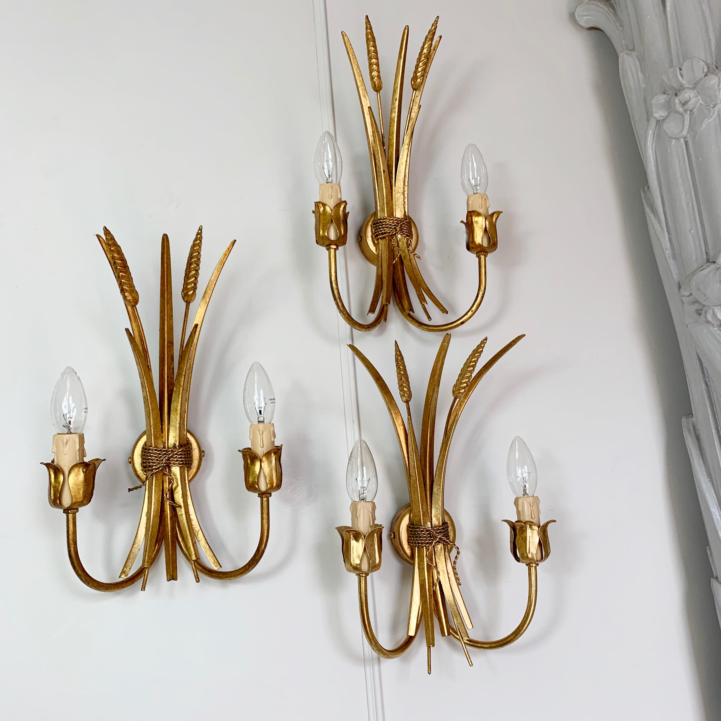 Hollywood Regency Set of 3 1980’s Gold Metal Wheat Sheaf Wall Lights For Sale