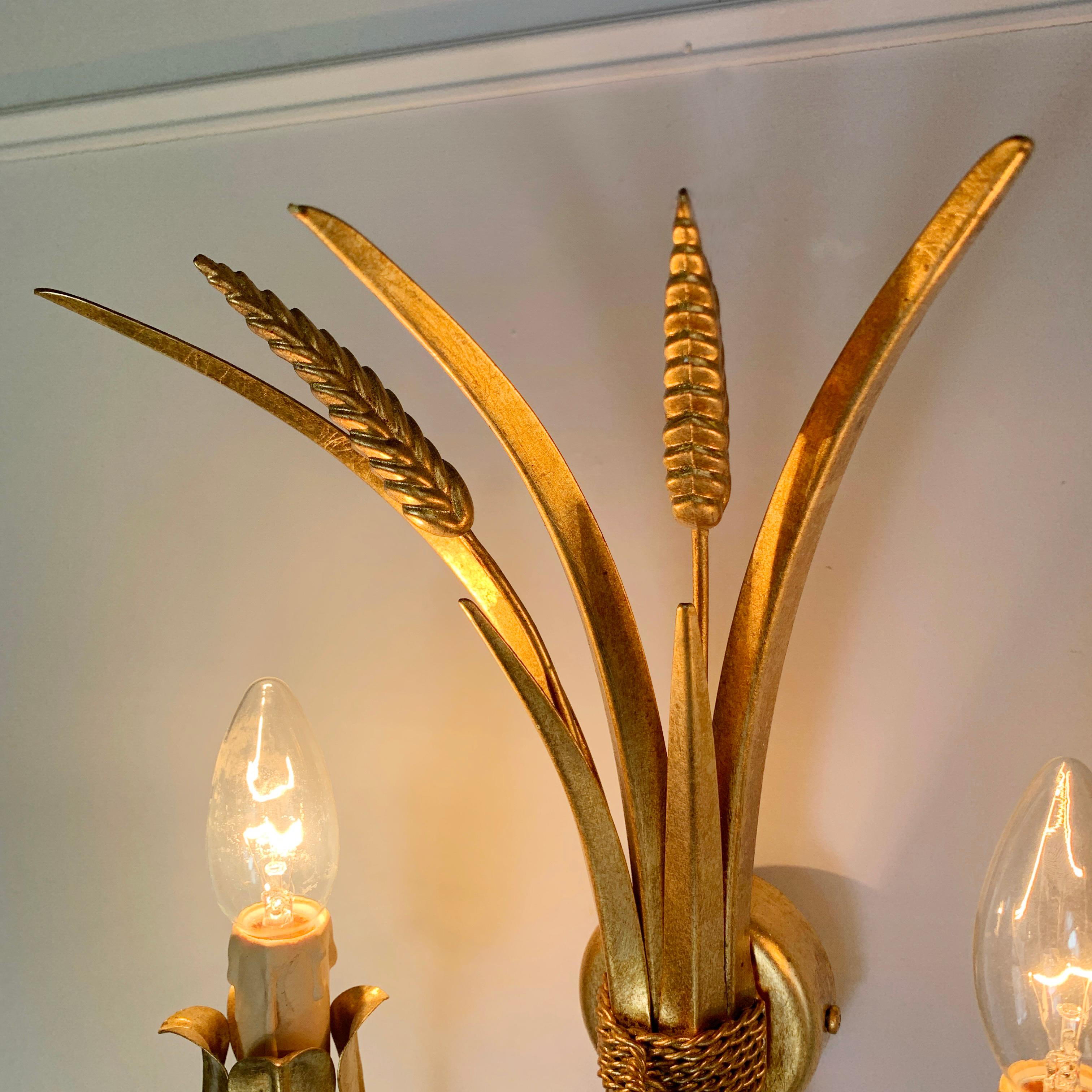 Set of 3 1980’s Gold Metal Wheat Sheaf Wall Lights In Good Condition For Sale In Hastings, GB