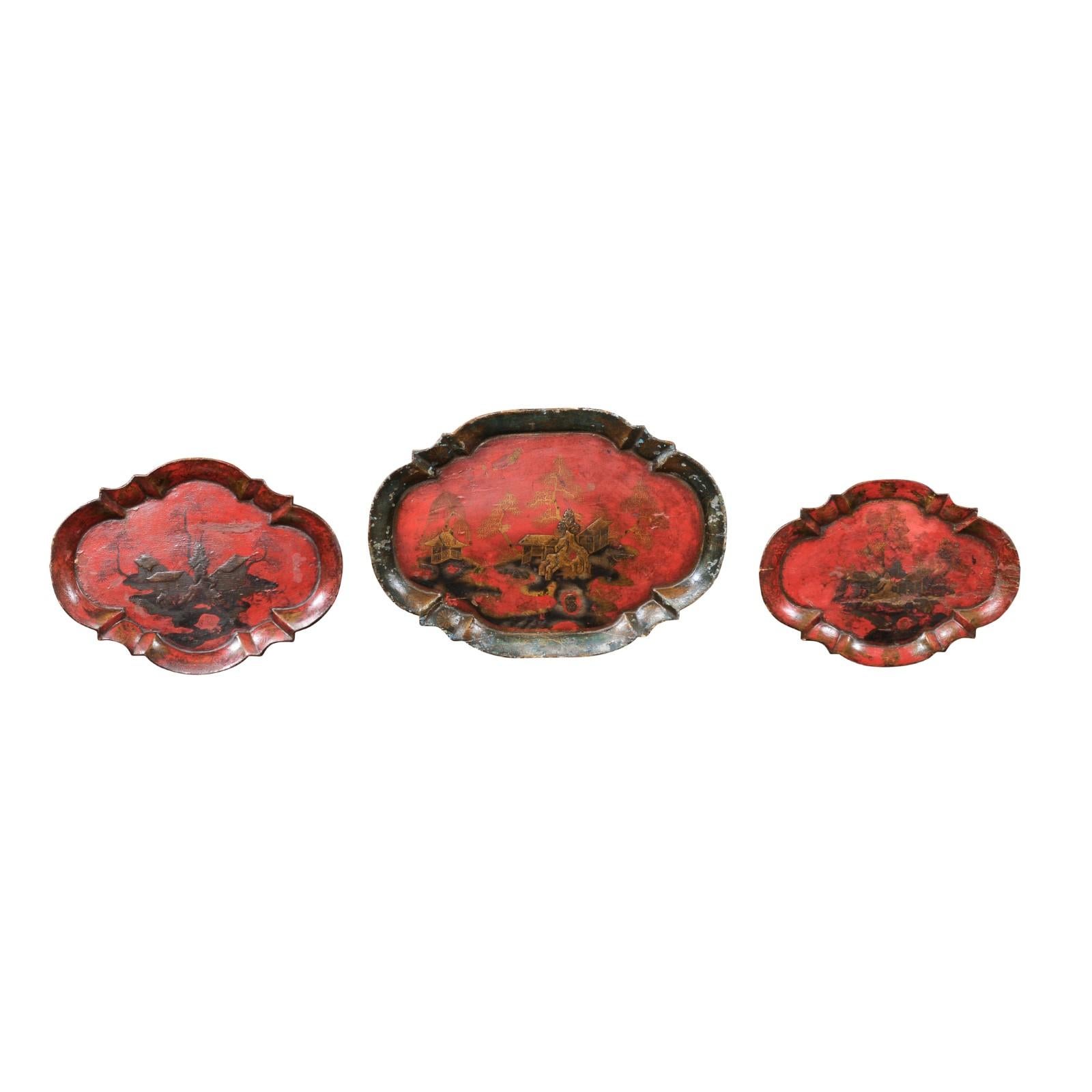 Set of 3 19th Century Red Chinoserie Lacquered Paper Mache Trays 5