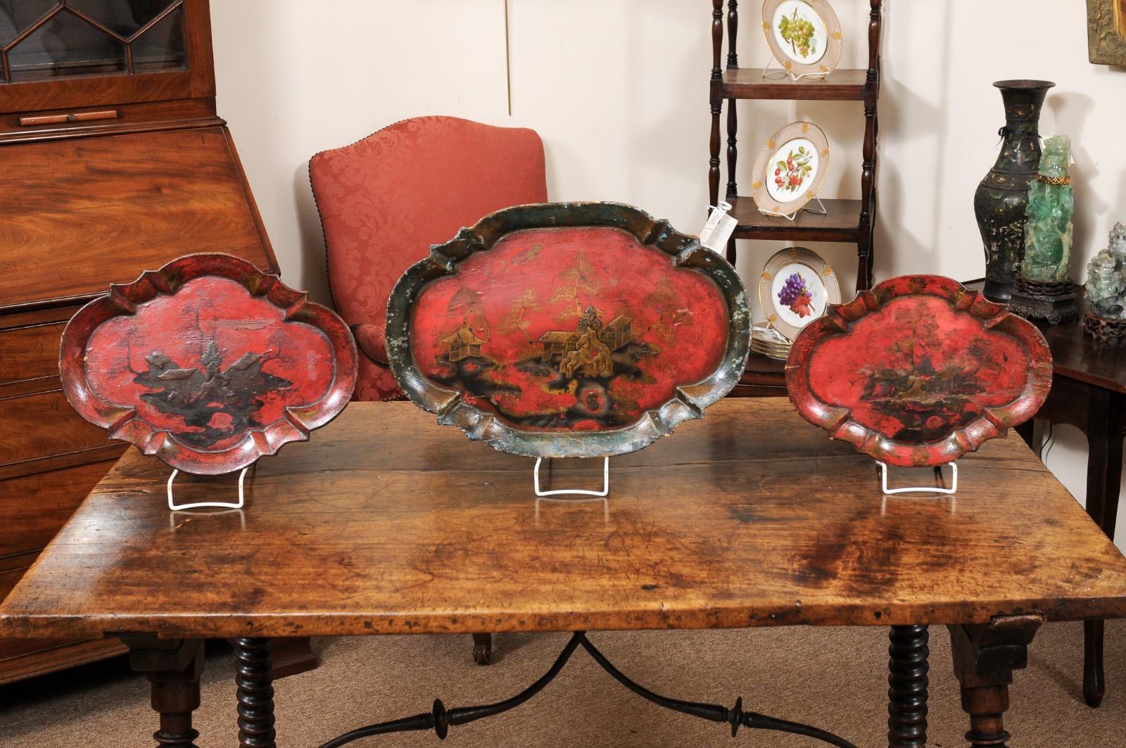 Set of 3 19th Century Red Chinoserie Lacquered Paper Mache Trays 6
