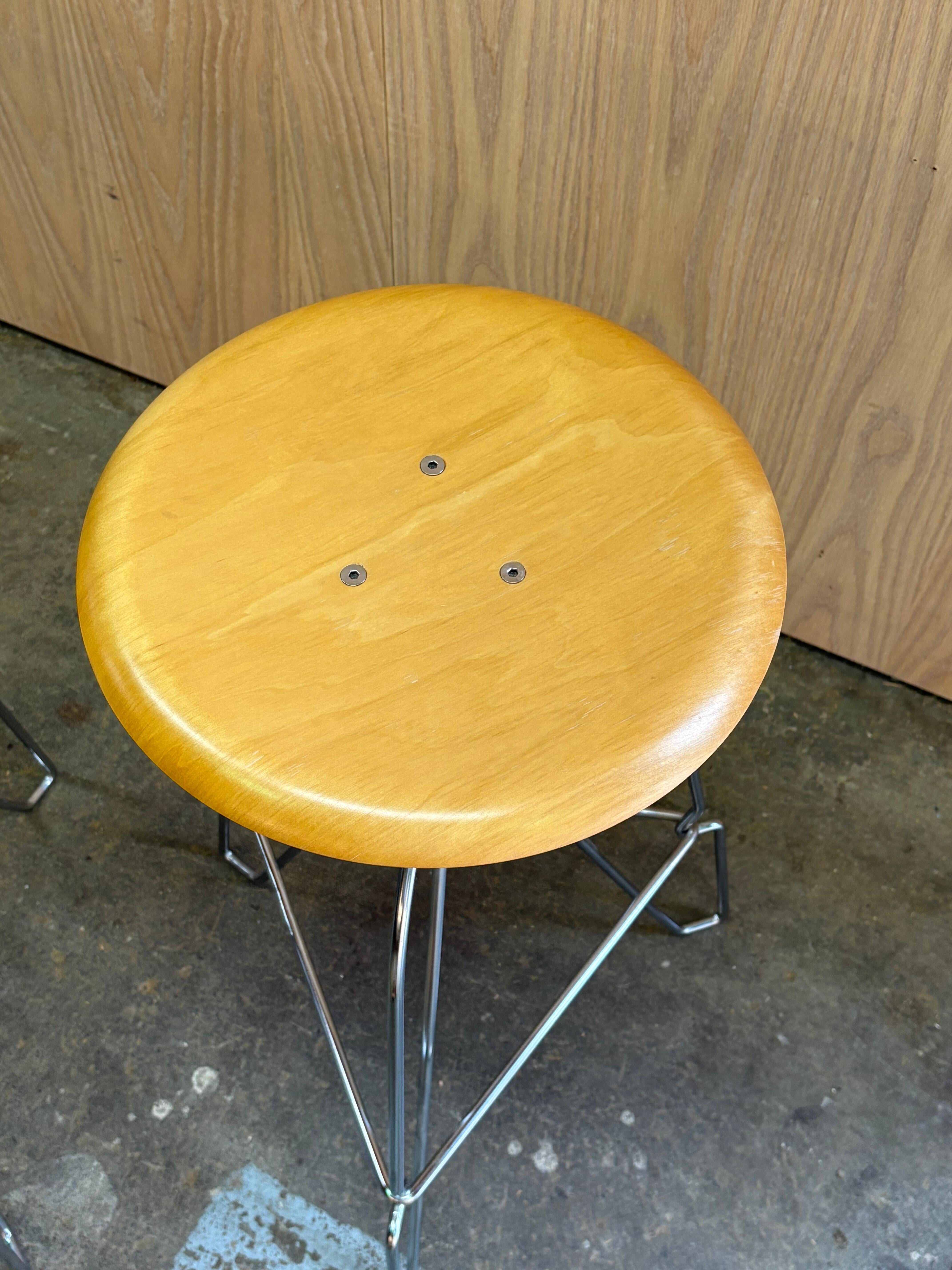 Ensemble de 3 tabourets de bar réglables par Jeff Covey - Modern Elegance Industry en vente 1