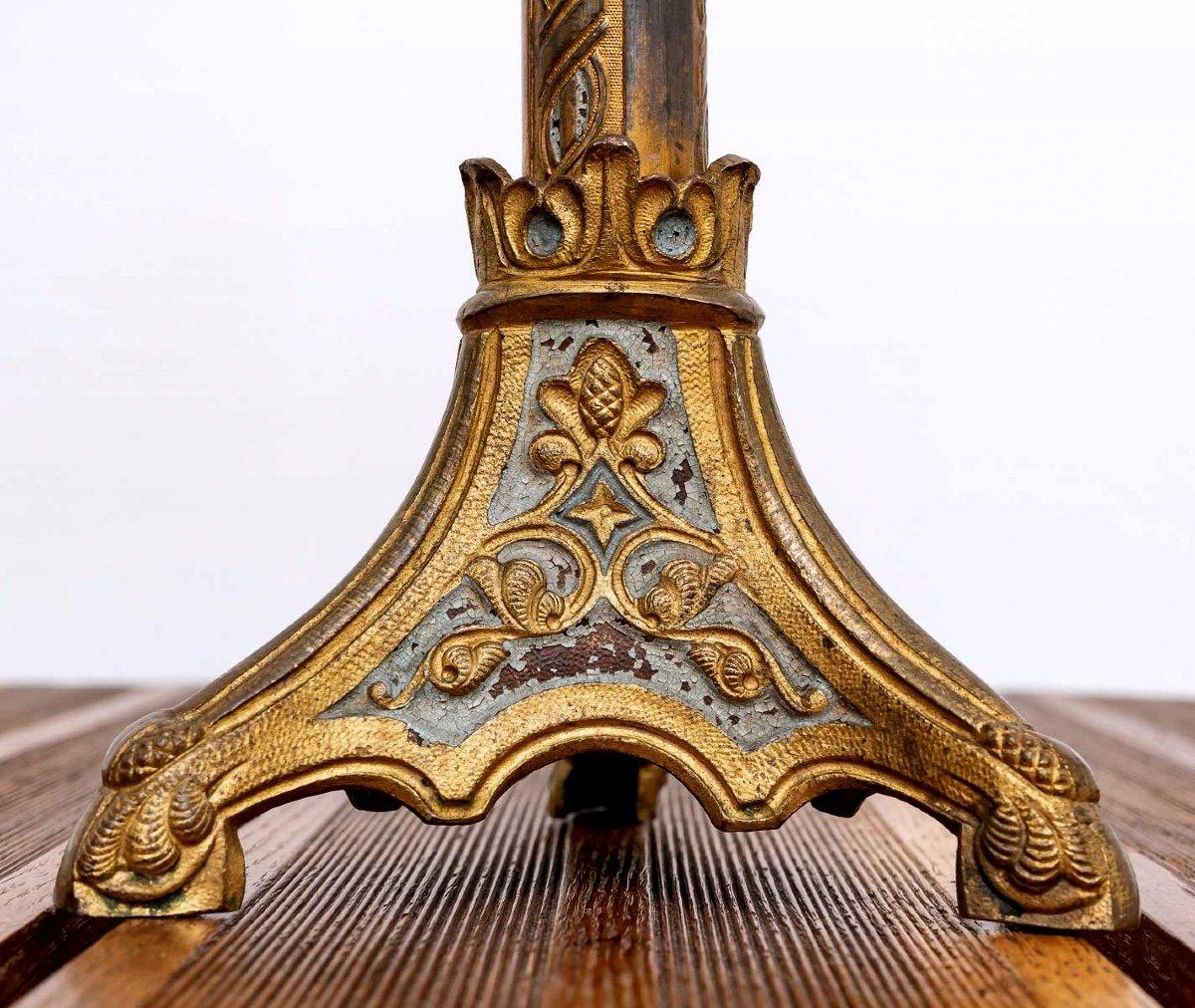 Français Ensemble de 3 chandeliers d'autel - Bronze - Période : XIXe siècle en vente