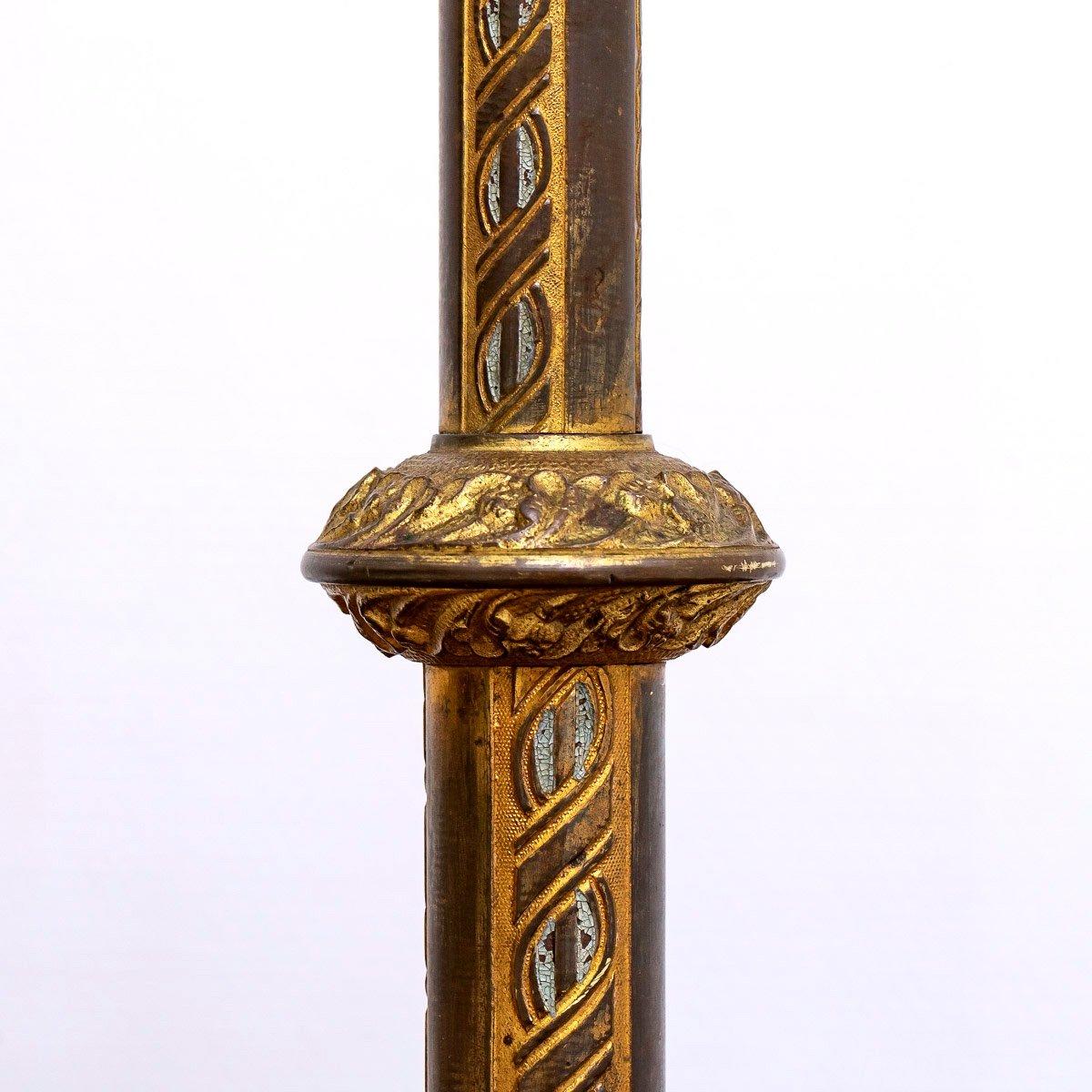 Set von 3 Altar-Kerzenständern – Kerzenhalter aus Bronze – Bronze – Periode: XIX. Jahrhundert (19. Jahrhundert) im Angebot