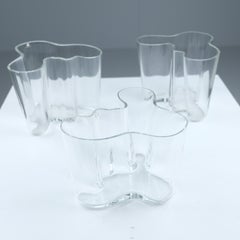 Set of 3 Alvar Aalto Savoy Vases Model. 3030 in Clear Glass, Iittala 1960-70s
