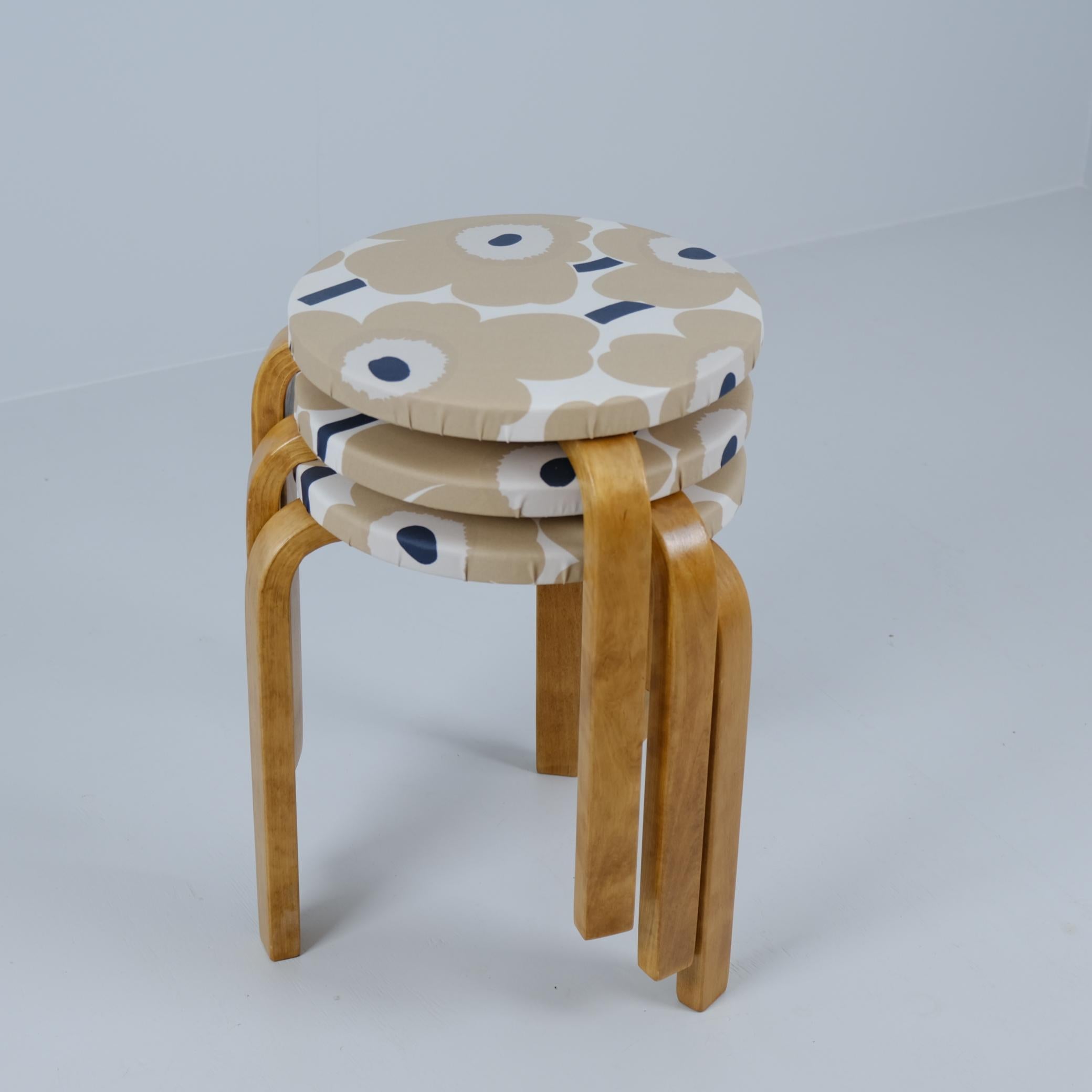 Birch Set of 3 Alvar Aalto Stackable Stools Model 60, Marimekko Fabric, Artek 1940s For Sale