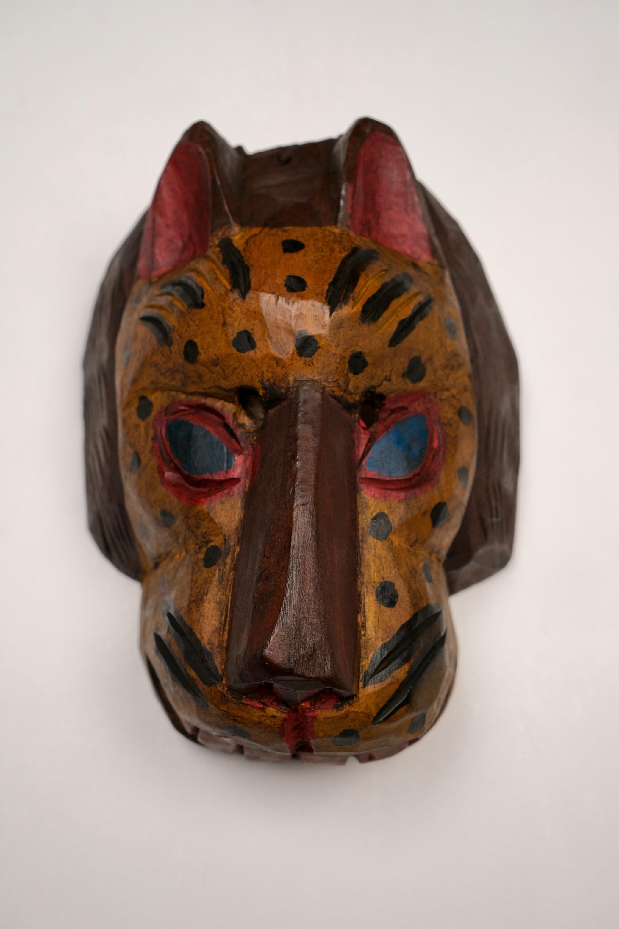 Set of 3 animal masks in wood, Guatemala, 1980s 8