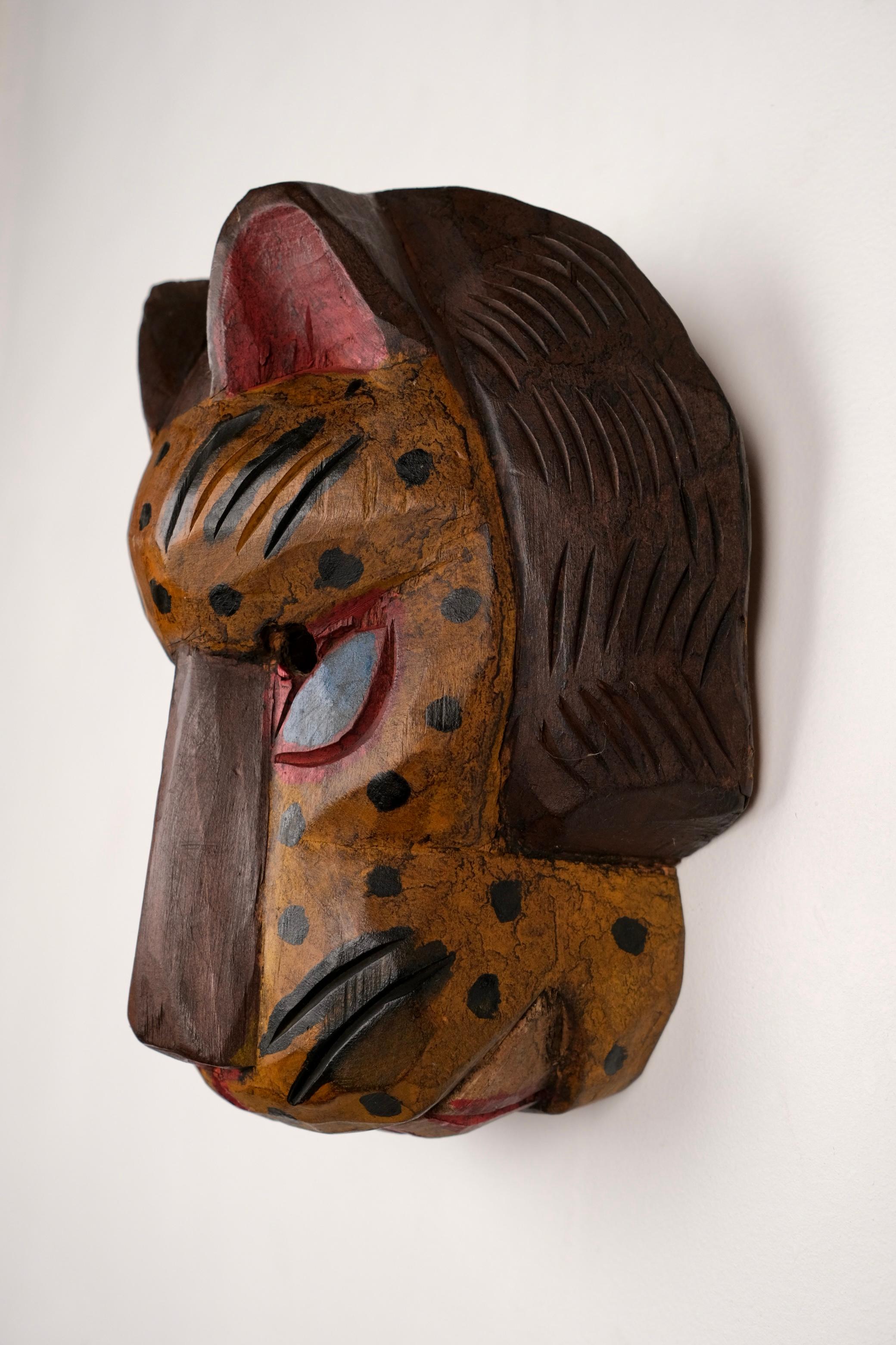 Set of 3 animal masks in wood, Guatemala, 1980s 9