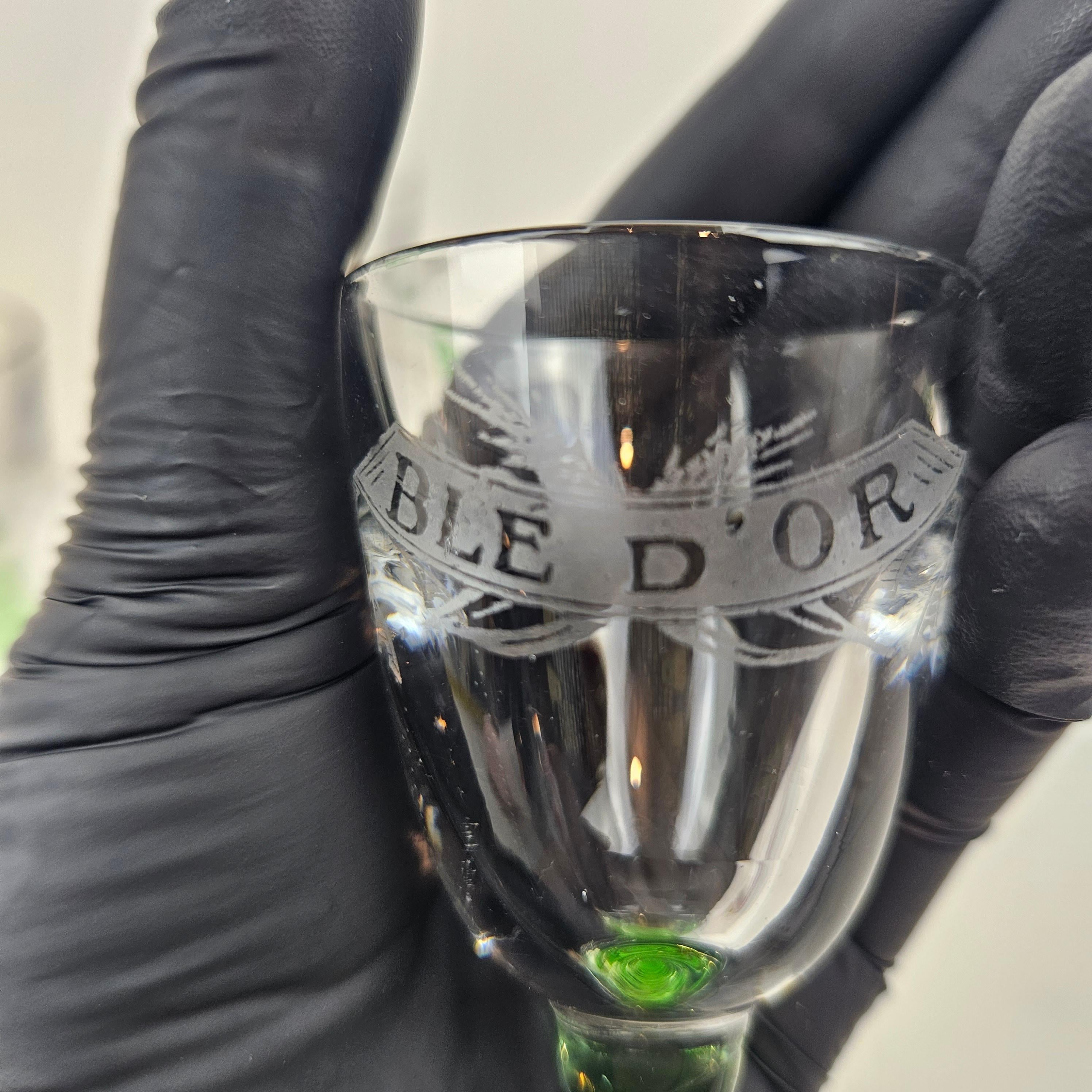 Hand-Crafted Set of 3 Antique “Blé d’Or” Engraved Jenever Glasses with Twisted Stem, 1900's For Sale