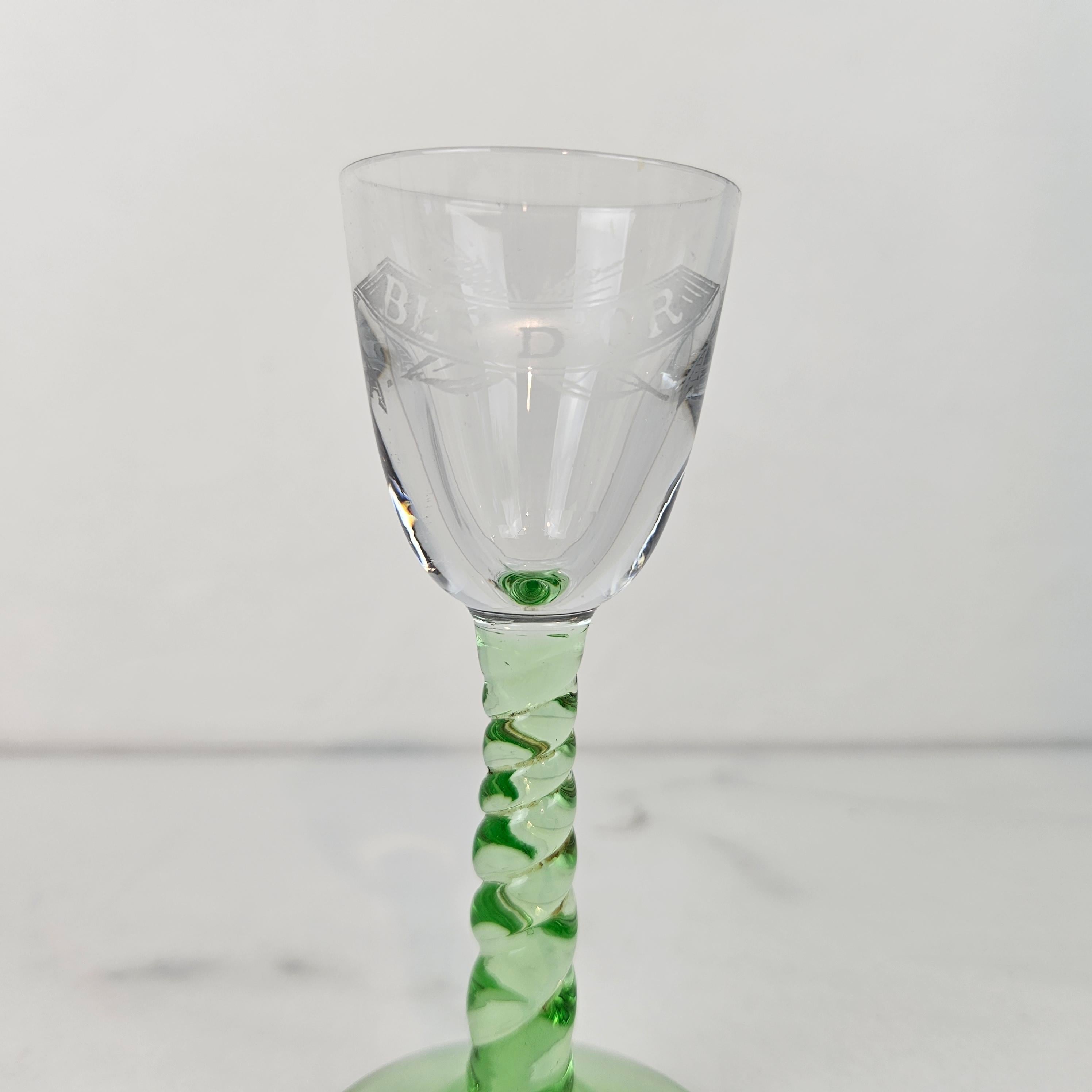 Early 20th Century Set of 3 Antique “Blé d’Or” Engraved Jenever Glasses with Twisted Stem, 1900's For Sale