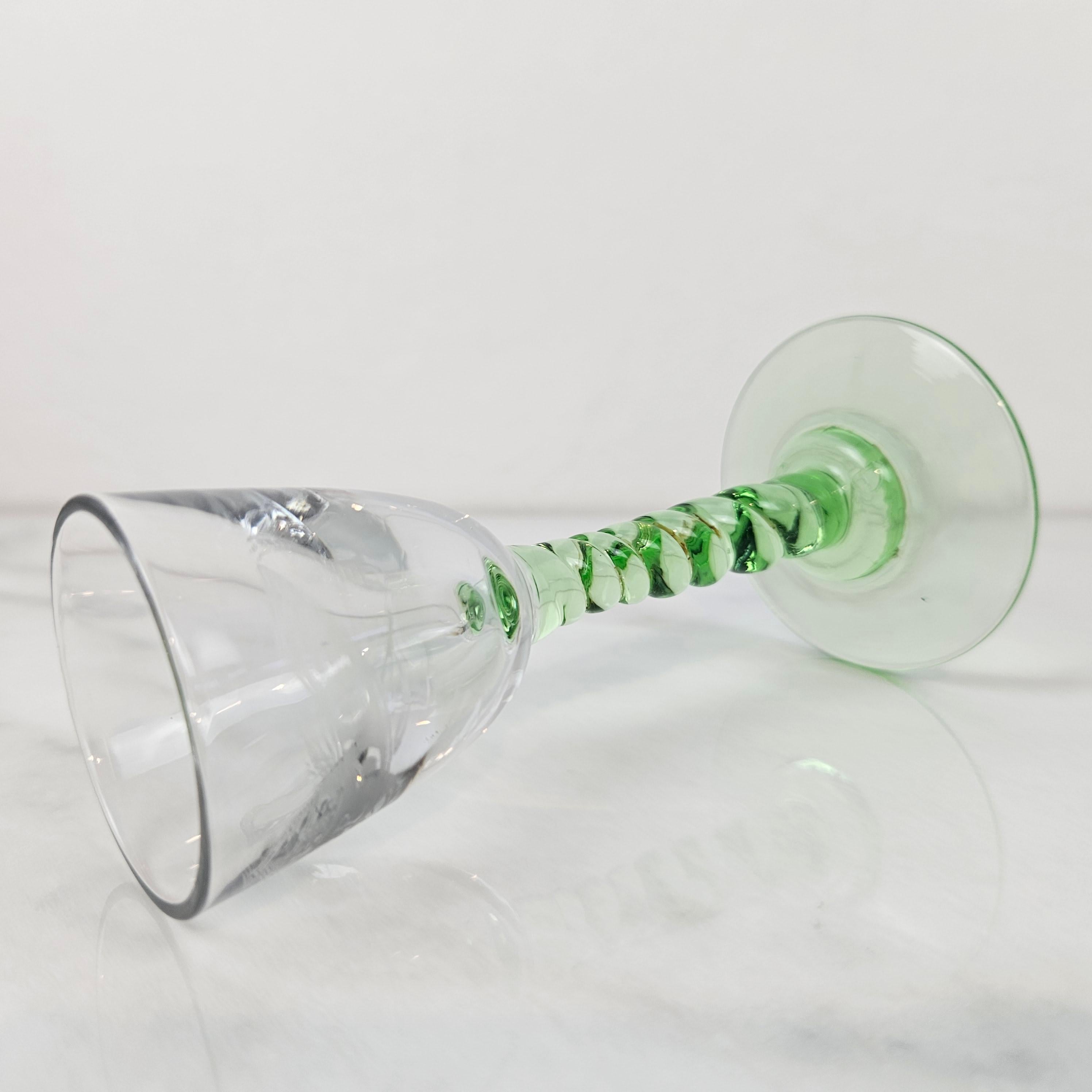 Set of 3 Antique “Blé d’Or” Engraved Jenever Glasses with Twisted Stem, 1900's For Sale 1