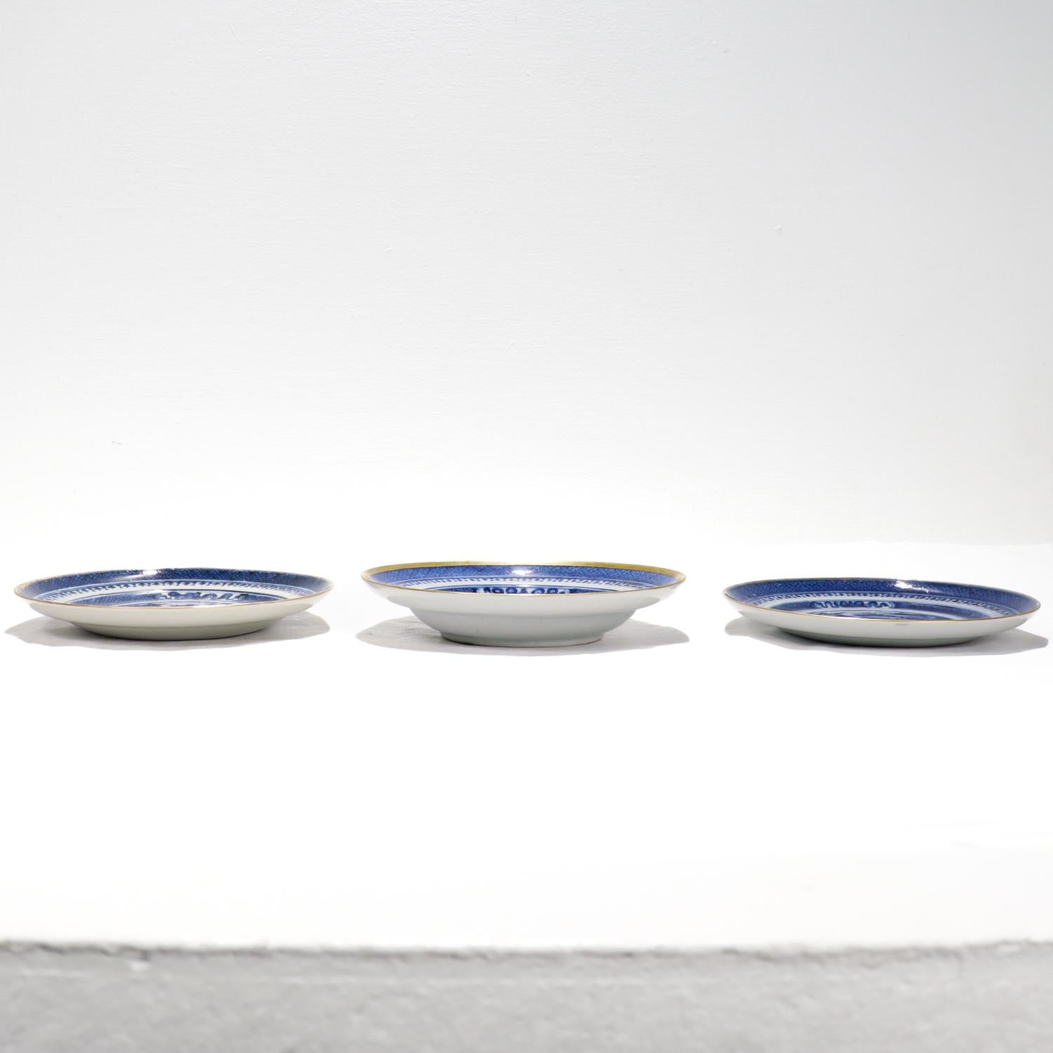 Set of 3 Antique Blue & White Chinese Export Nanking Porcelain Saucers or Plates For Sale 7