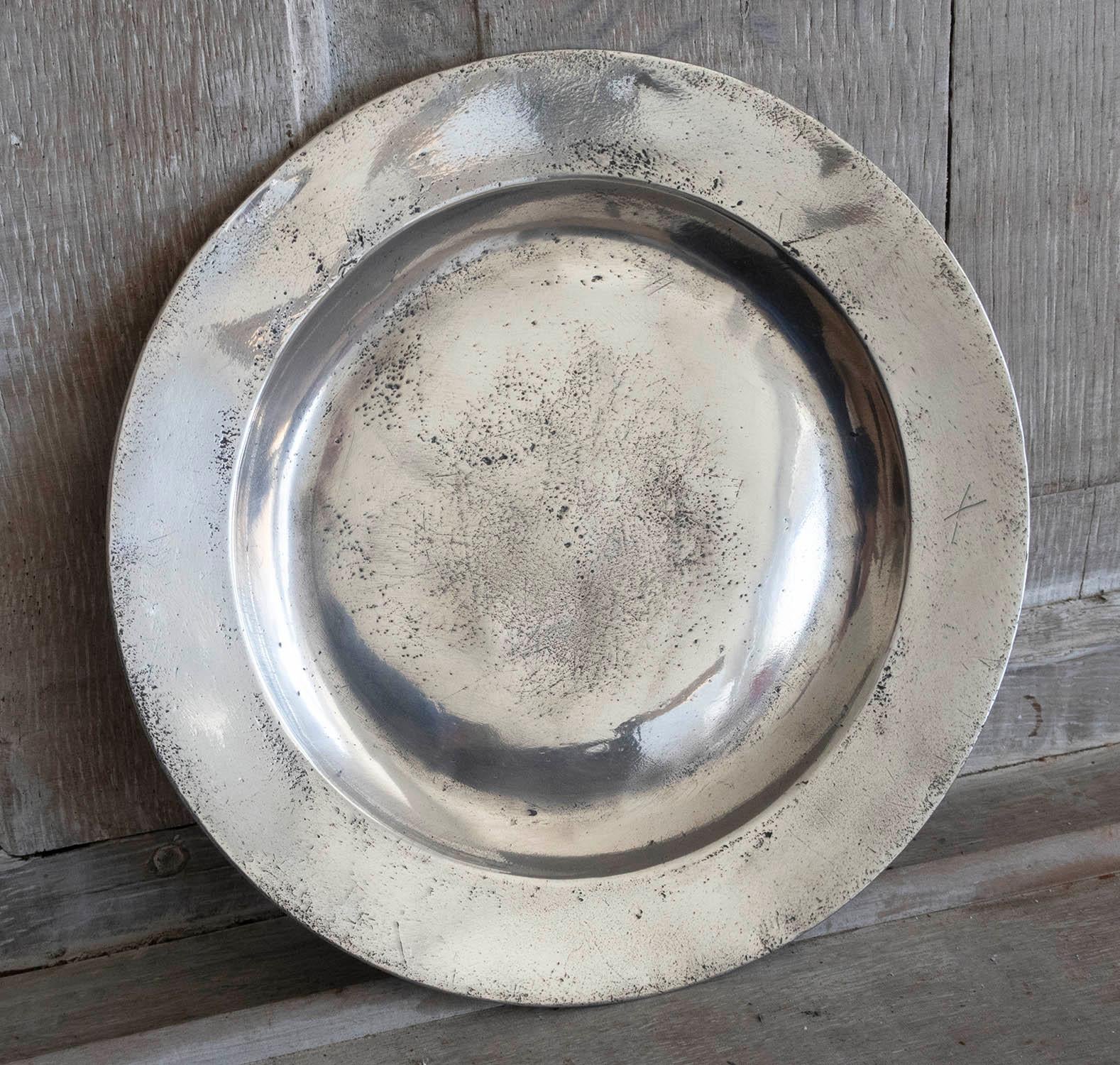 Set of 3 Antique Brightly Polished Pewter Plates, English, C.1800 For Sale 6