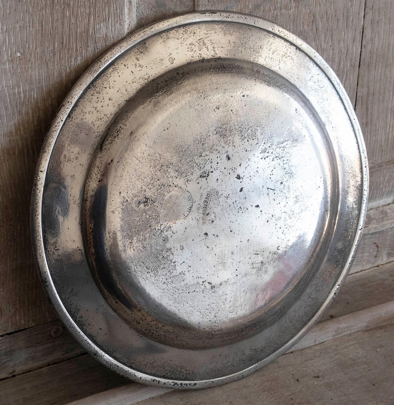 Set of 3 Antique Brightly Polished Pewter Plates, English, C.1800 For Sale 1