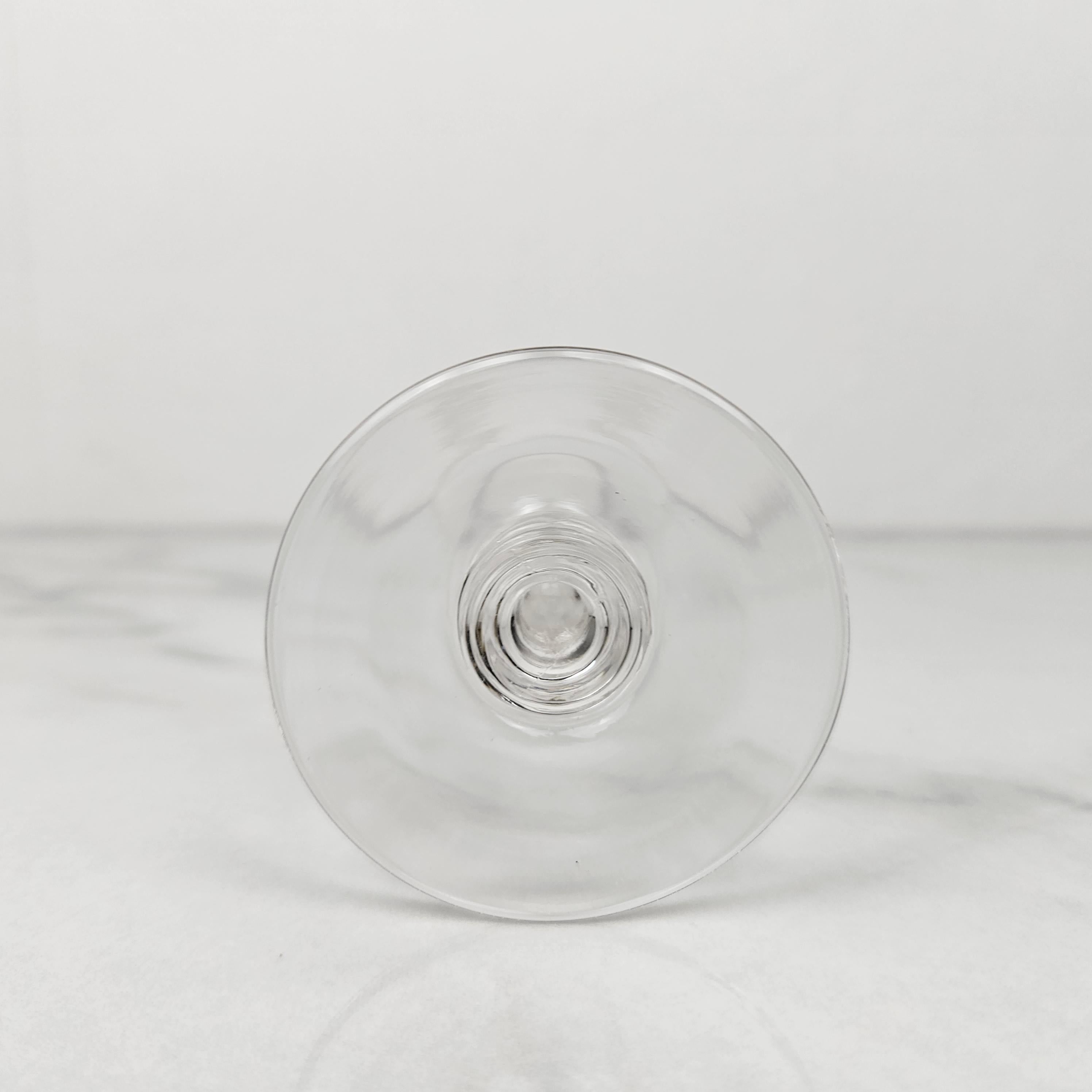 Verre brun Ensemble de 3 flûtes à champagne anciennes avec motif étoilé gravé, vers 1890 en vente