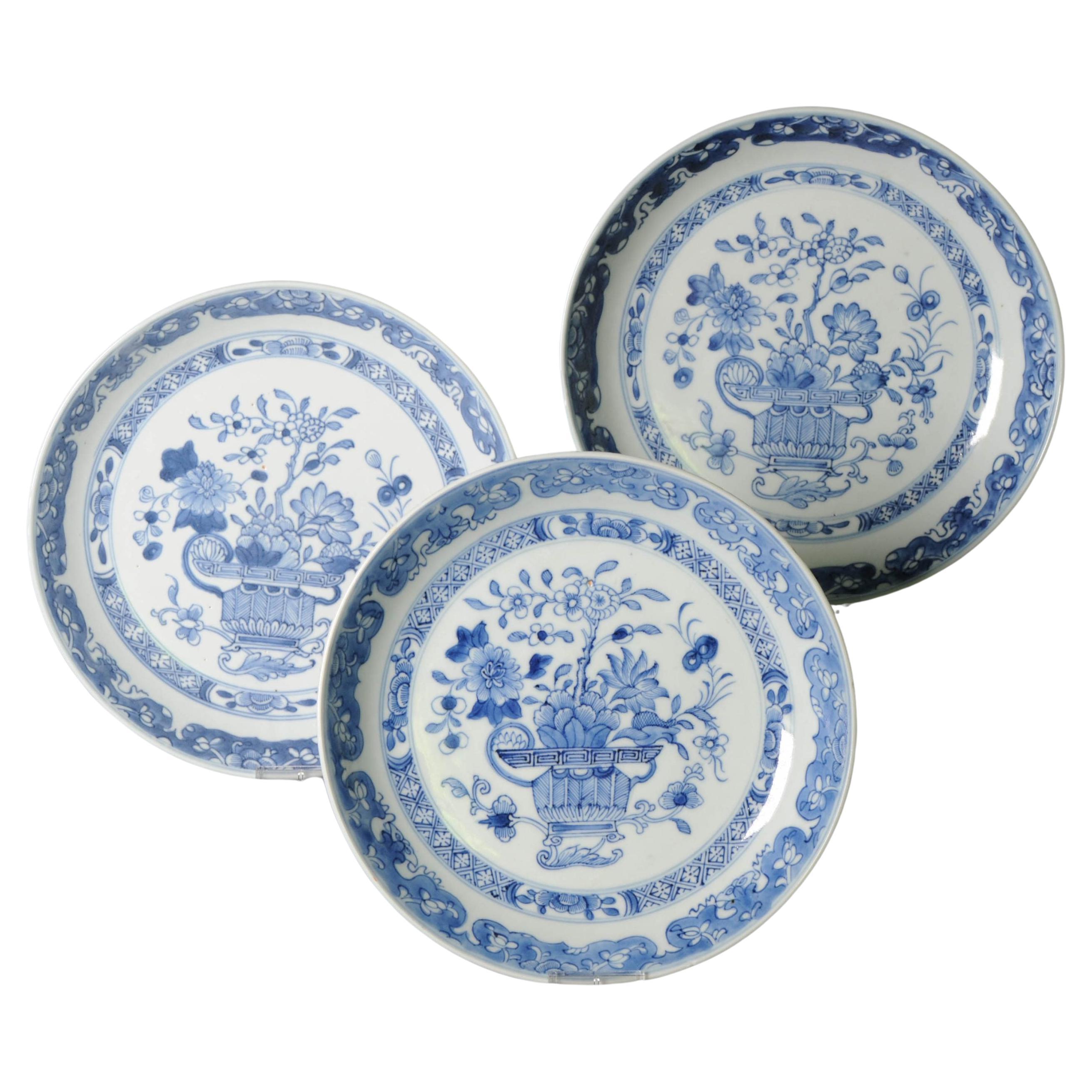 Set of 3 Antique Chinese Porcelain Blue & White Dinner Plates, 18th Century For Sale