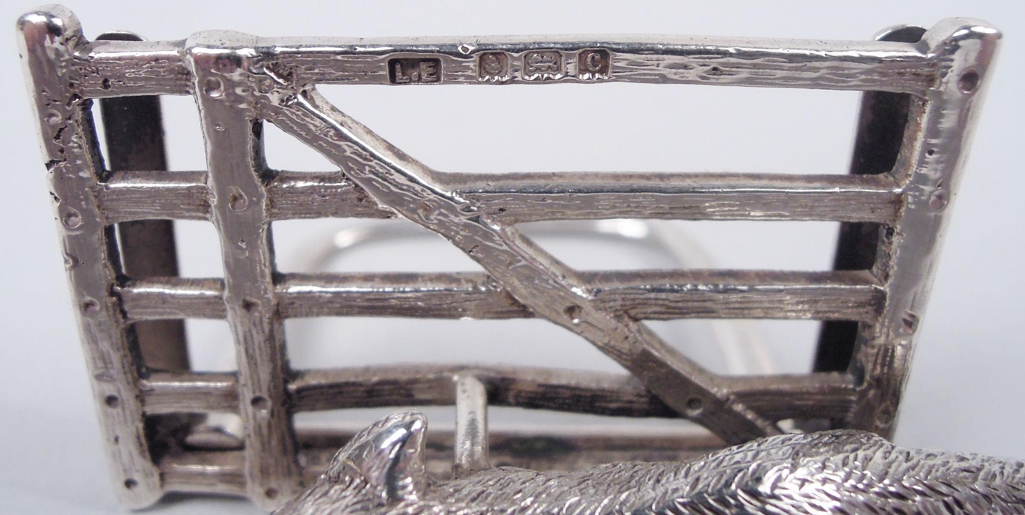 Set of 3 Antique English Edwardian Fox & Gate Place Card Holders im Angebot 4