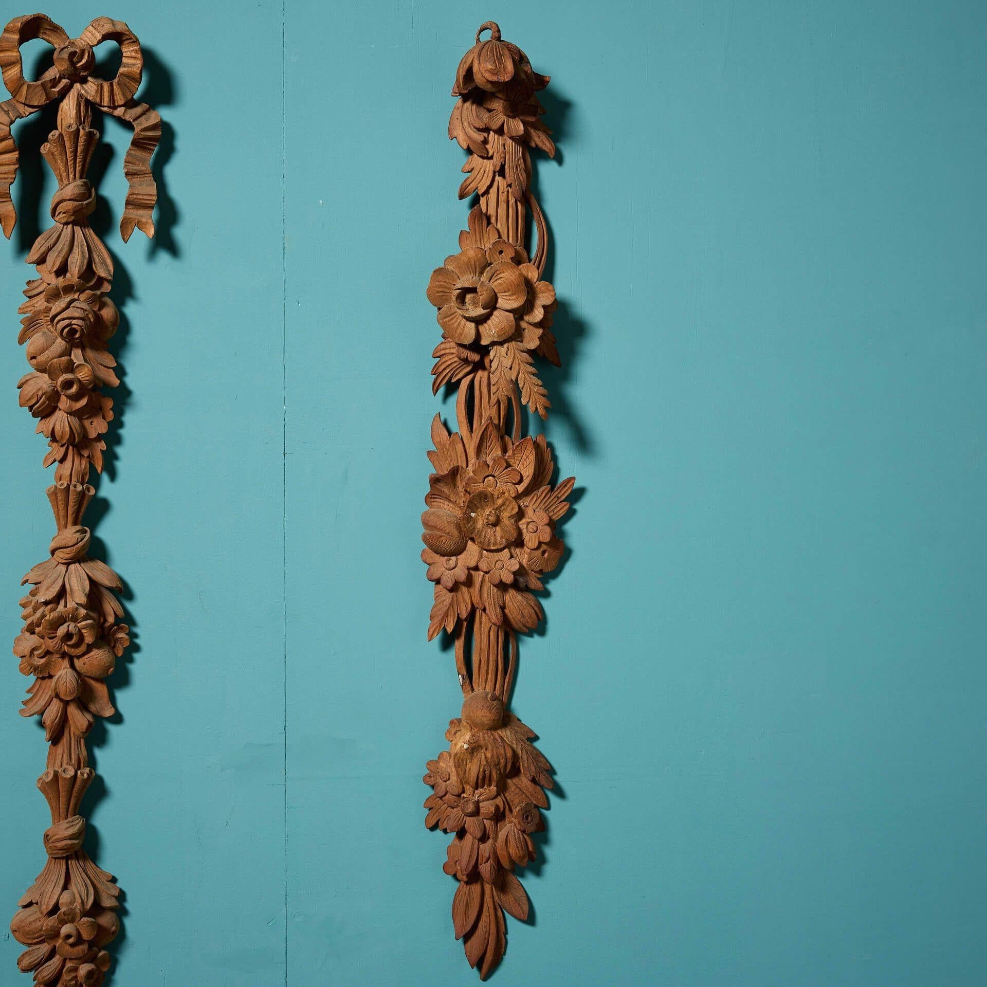 Set of 3 Antique Handcarved Floral Architectural Elements In Fair Condition For Sale In Wormelow, Herefordshire