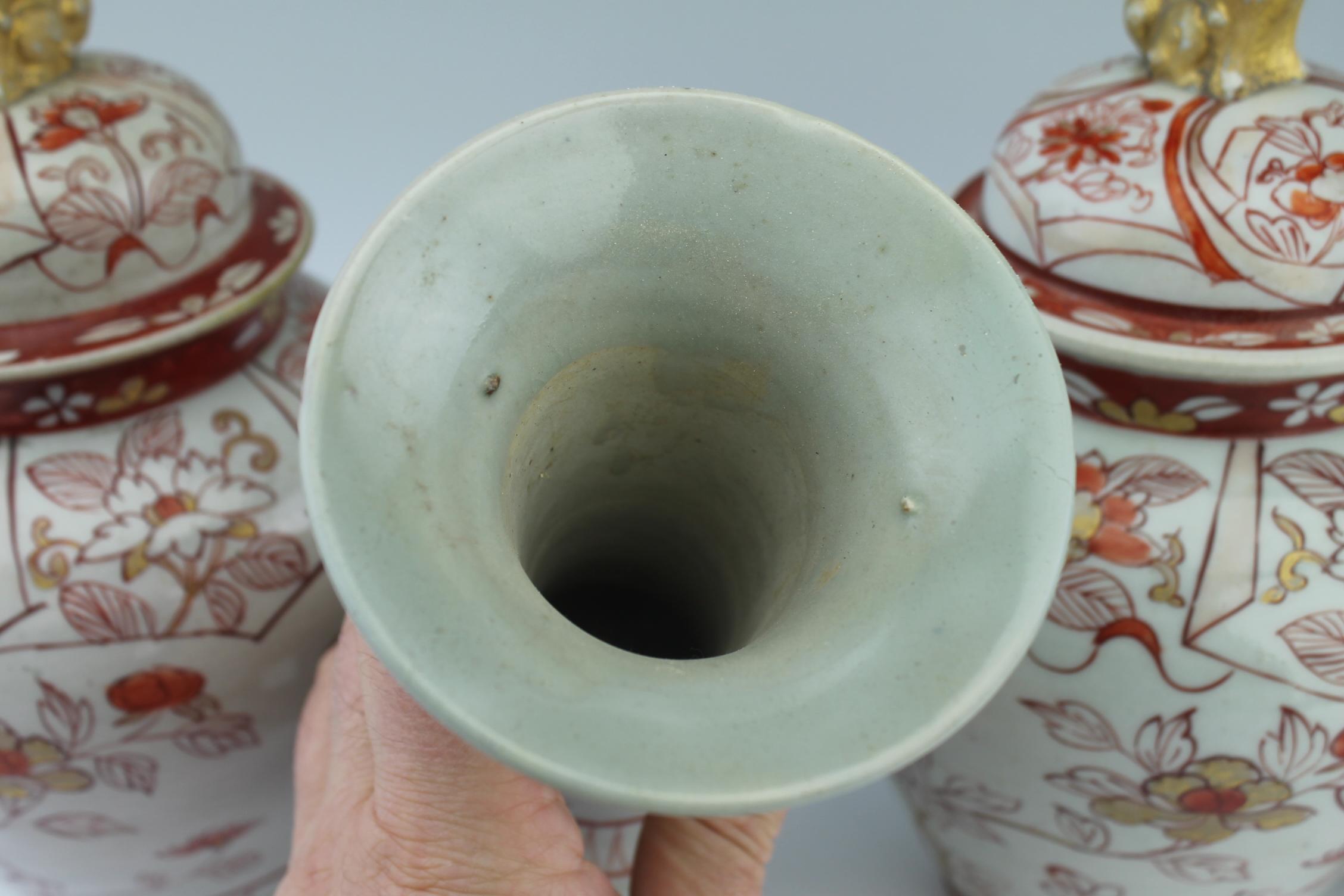 Edo Set di 3 antichi vasi di porcellana giapponese Blood & Milk, XVII secolo in vendita