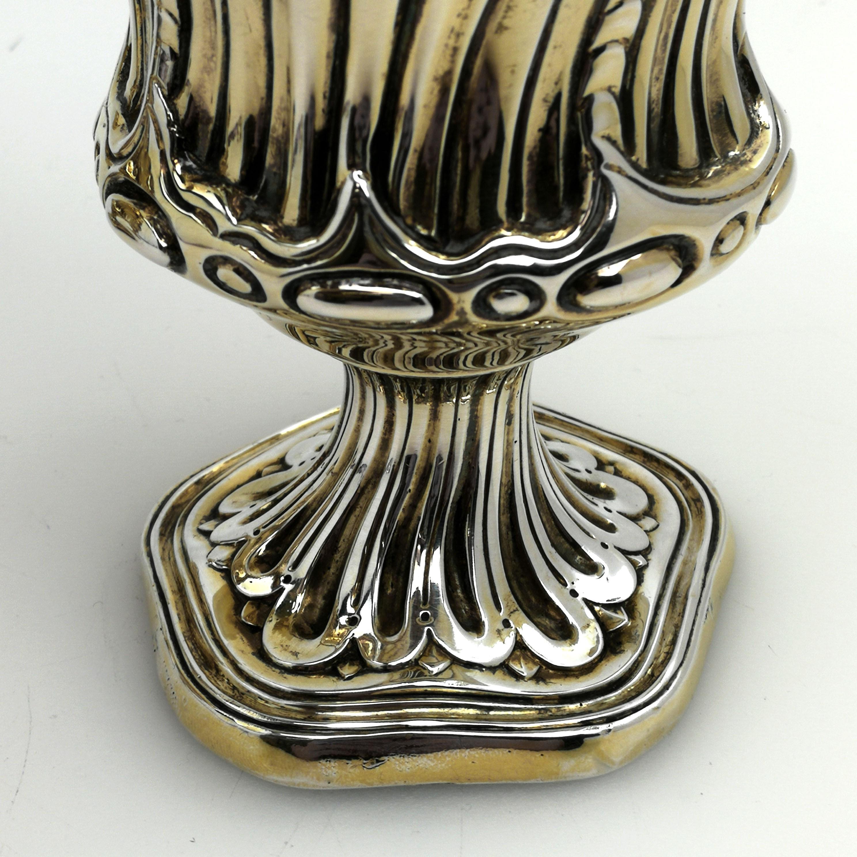Set von 3 antiken, vergoldeten Teedosen aus Silber 1903-1906 Boxen (Sterlingsilber) im Angebot
