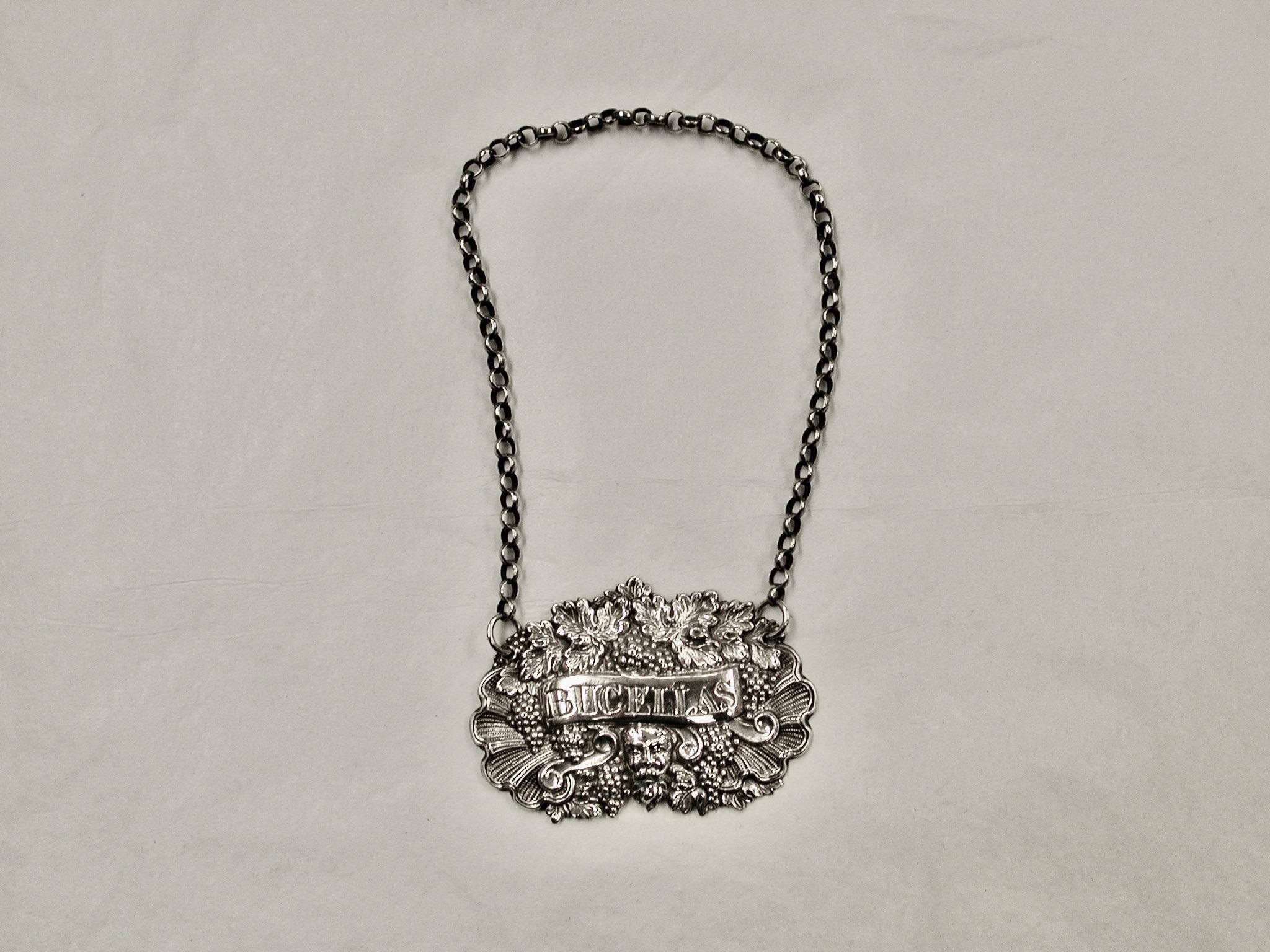 Inglese Set di 3 etichette per vino in argento antico di Taylor & Perry di Birmingham 1831/1838 in vendita