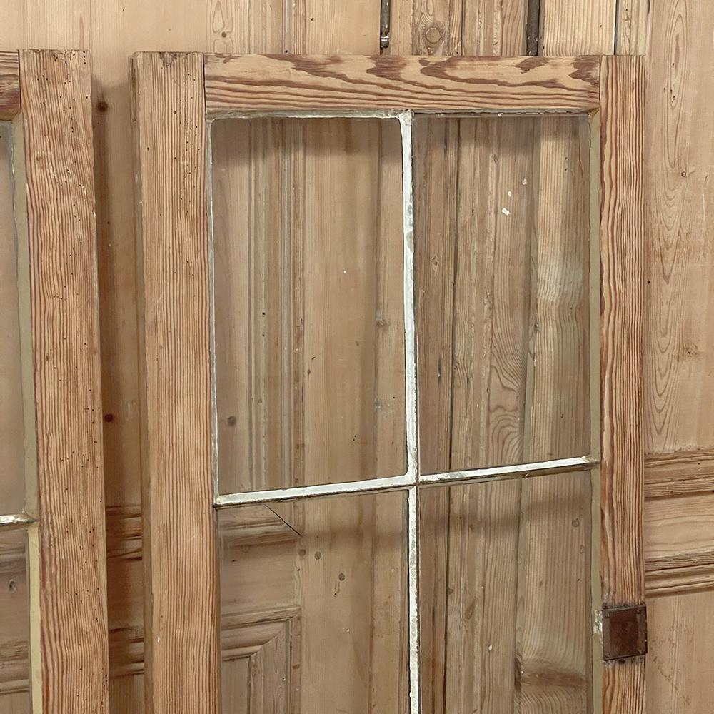Set of 3 Antique Solid Pine Windows with Hand-Rolled Glass For Sale 10