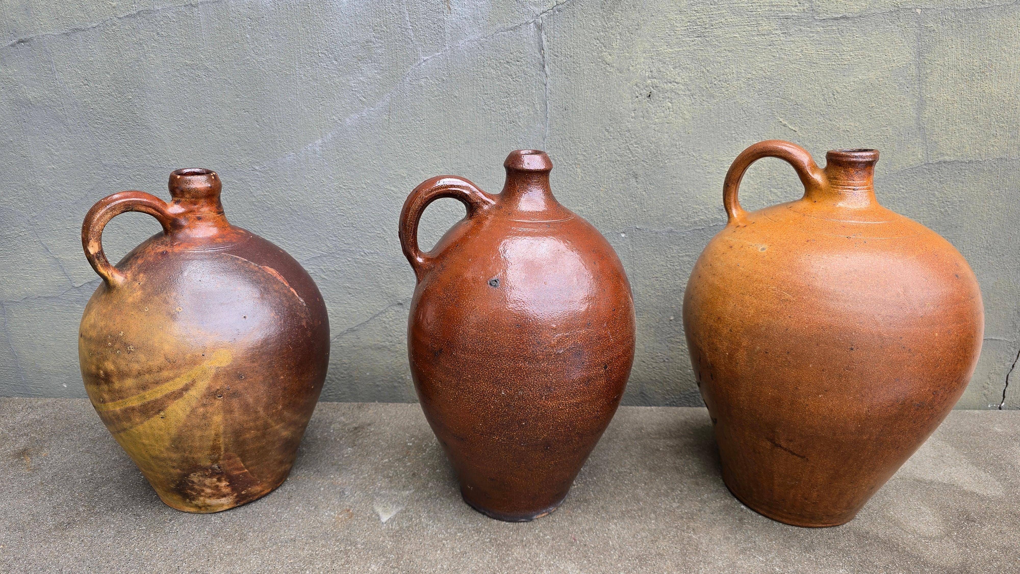 Allemand Ensemble de 3 jarres anciennes en grès d'Allemagne du Sud - 19e siècle, fabrication artisanale en vente