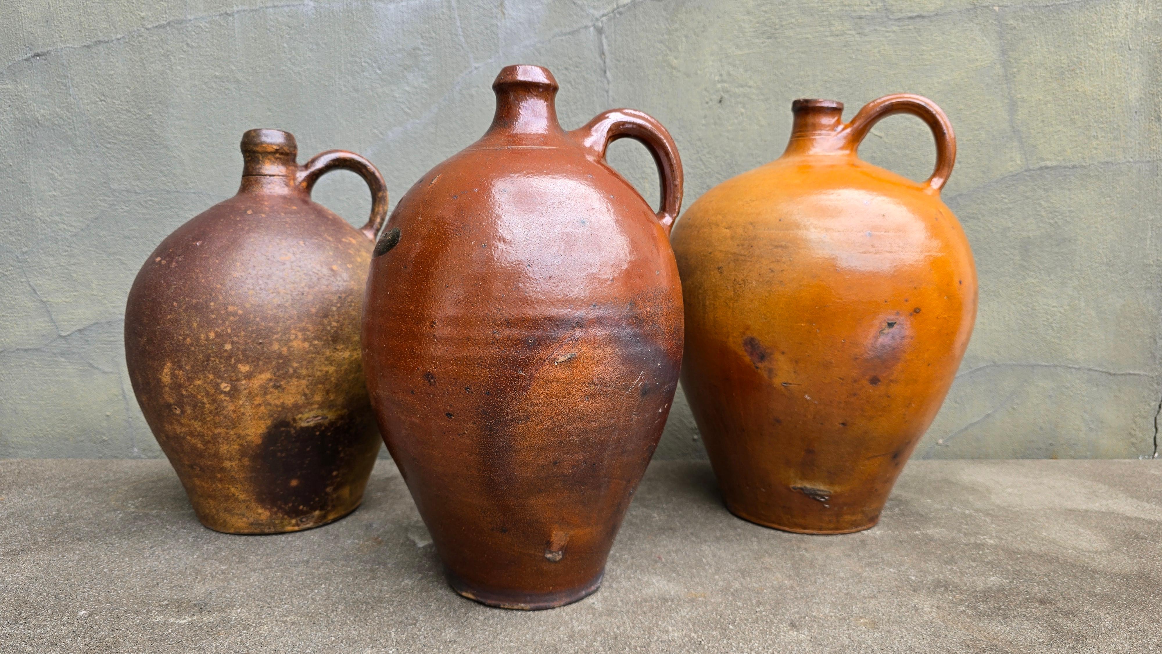 XIXe siècle Ensemble de 3 jarres anciennes en grès d'Allemagne du Sud - 19e siècle, fabrication artisanale en vente