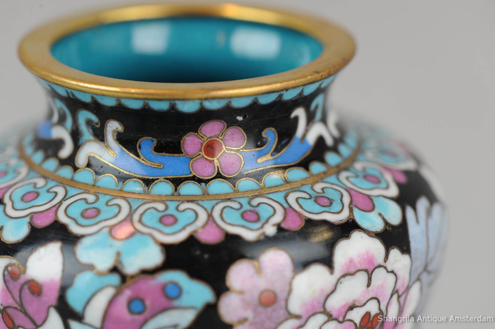 Set of 3 Antique/Vintage Chinese Cloissonne Enamel Vases Republic, 20th Century For Sale 1