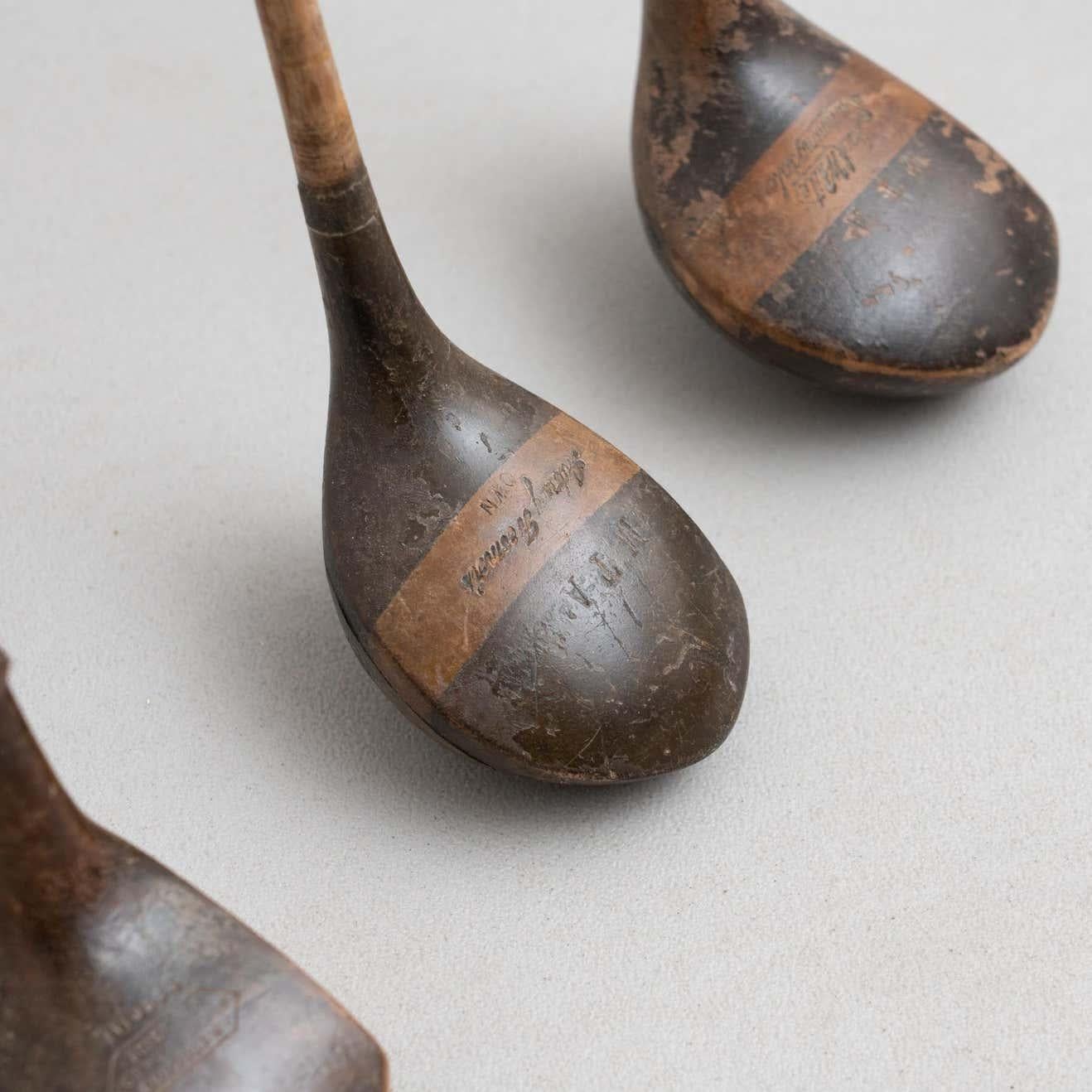 Set von 3 antiken Holz-Golfschlägern, um 1930 im Angebot 5