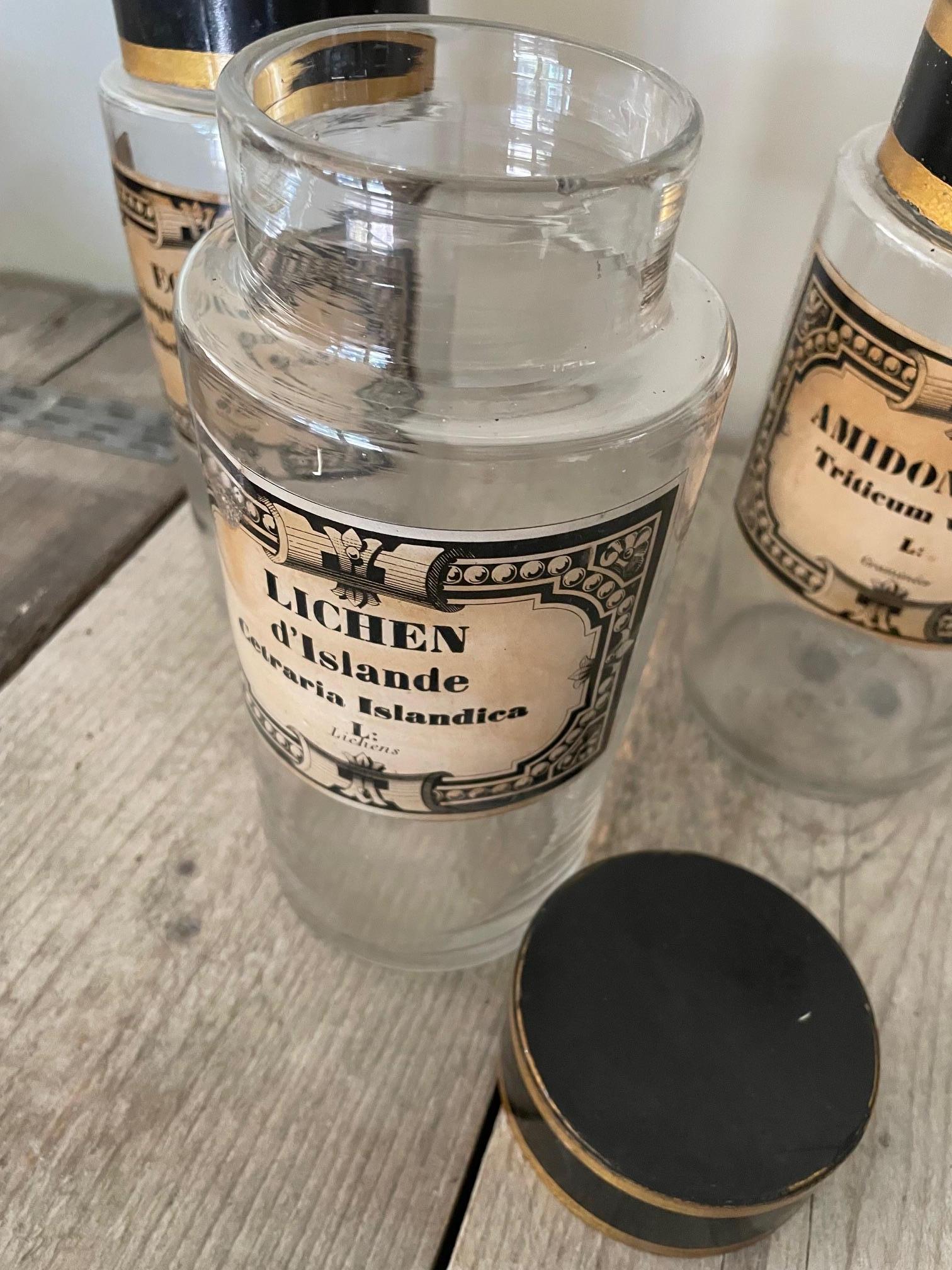 Set of 3 apothecary jars In Good Condition For Sale In Nivelles, BE