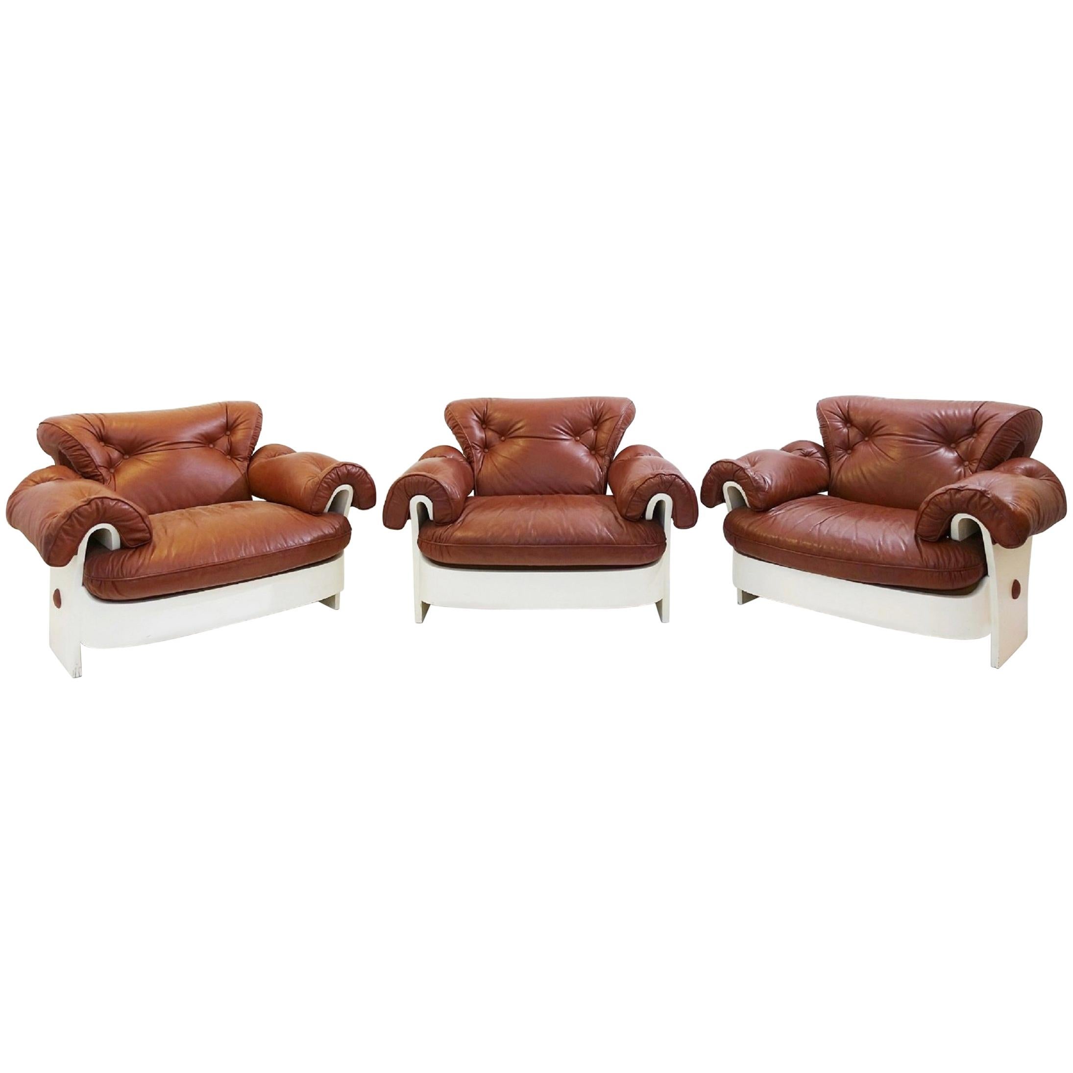 Set of 3 Armchairs in Leather and Lacquered Wood, Italy, circa 1980s